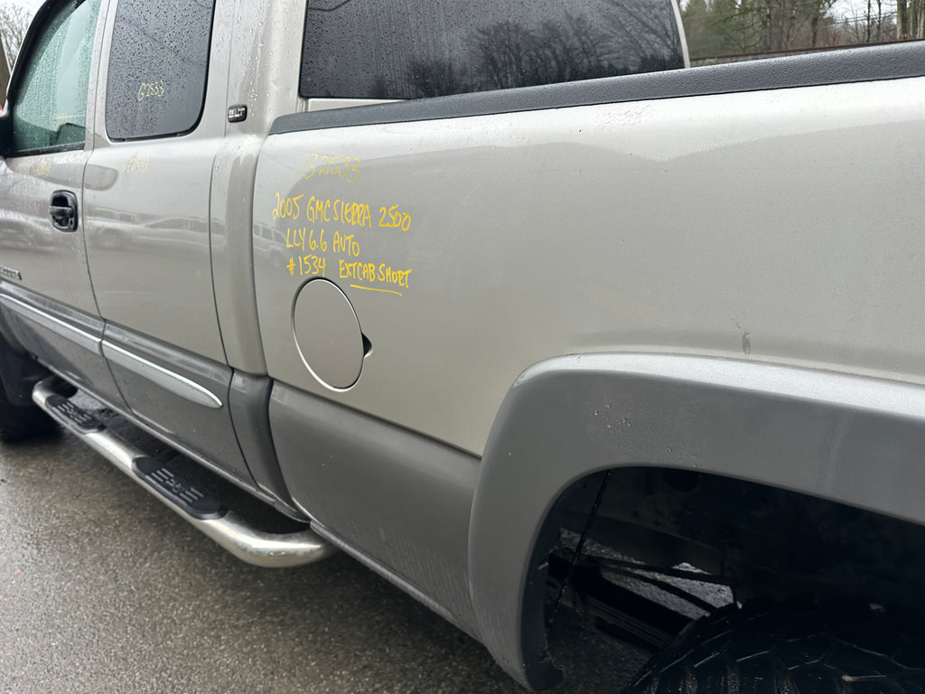 2005 GMC Sierra K2500HD 6.6 LLY Duramax – G2533