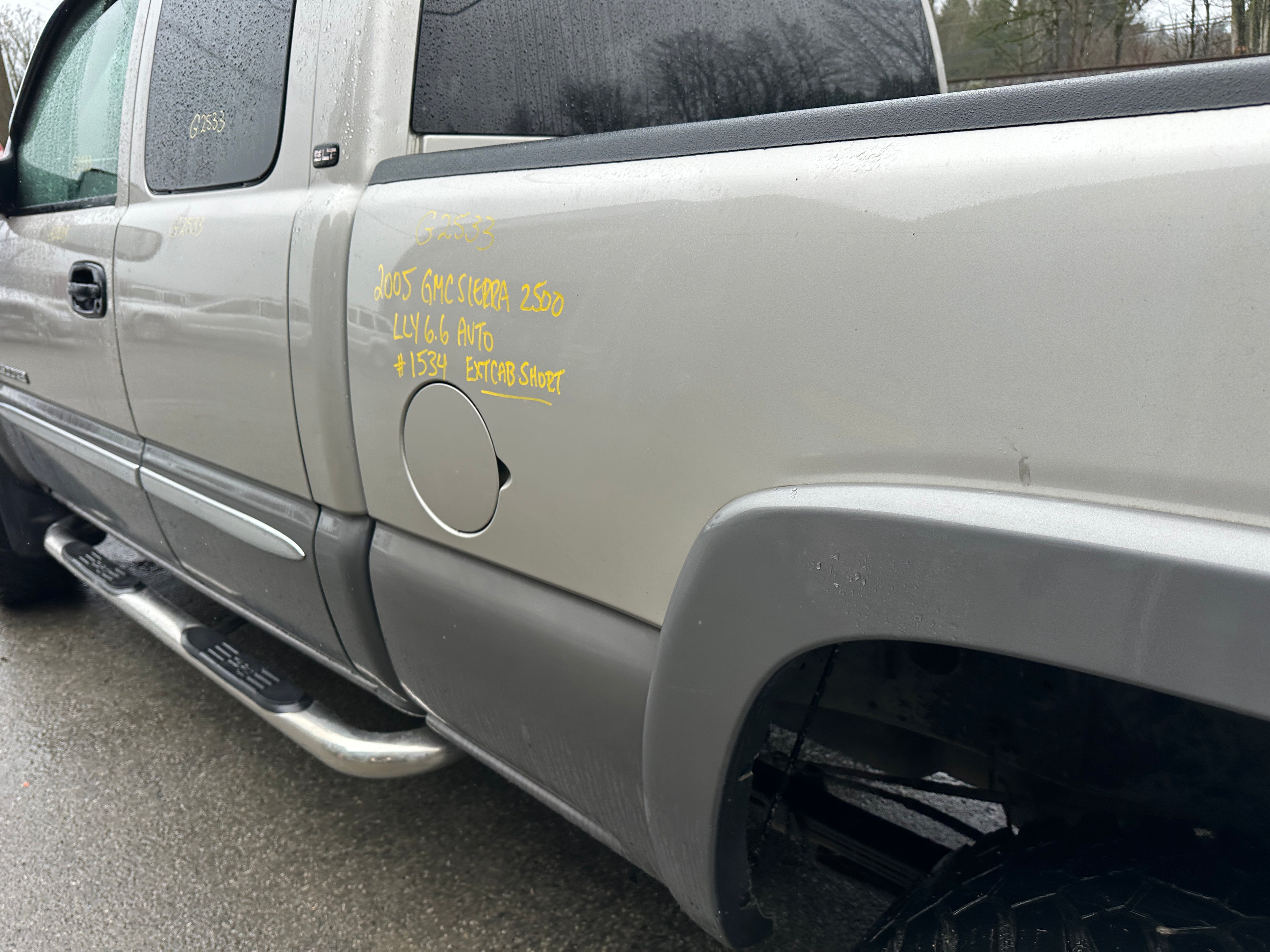 2005 GMC Sierra K2500HD 6.6 LLY Duramax – G2533