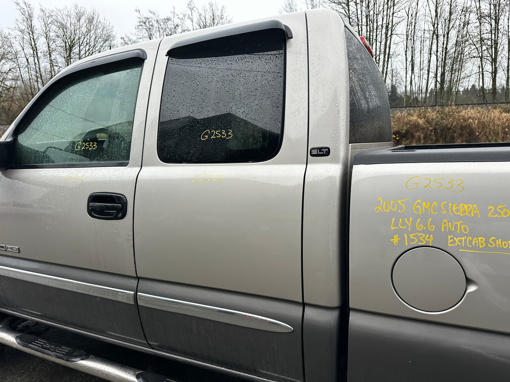 2005 GMC Sierra K2500HD 6.6 LLY Duramax – G2533