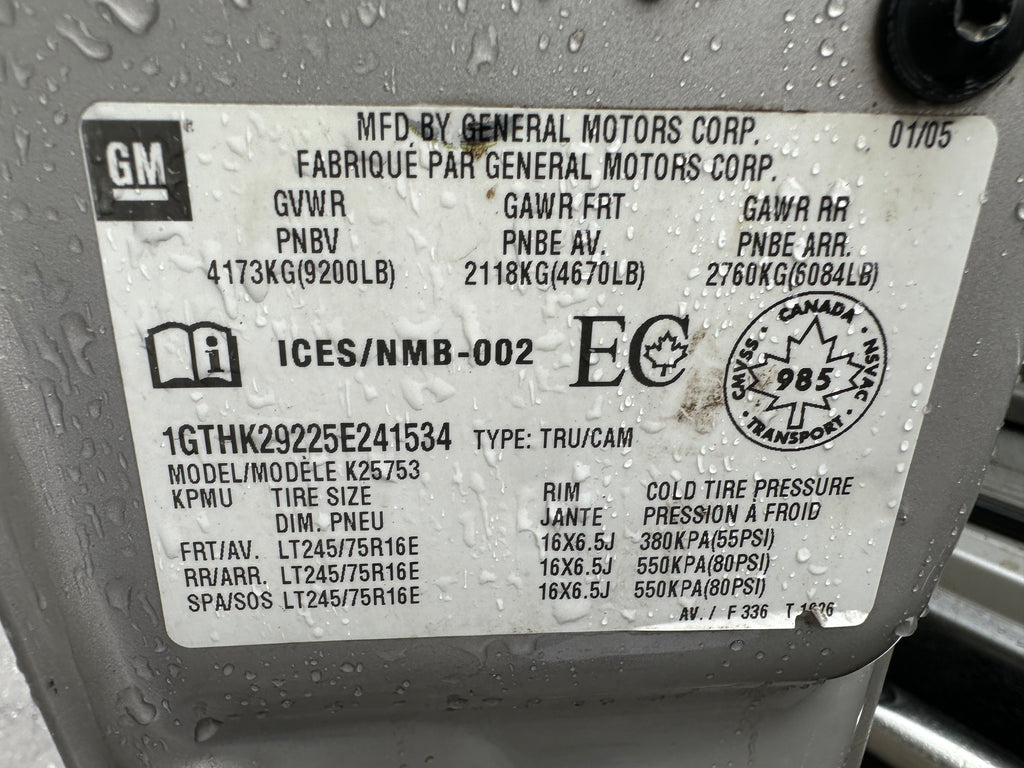 2005 GMC Sierra K2500HD 6.6 LLY Duramax – G2533