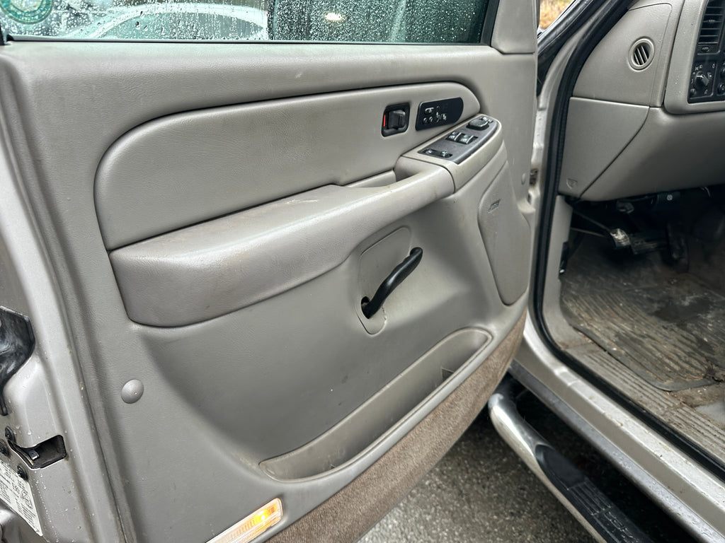 2005 GMC Sierra K2500HD 6.6 LLY Duramax – G2533