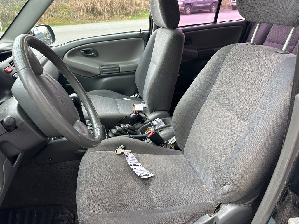 2003 Chevrolet Tracker 2.0 – C2516