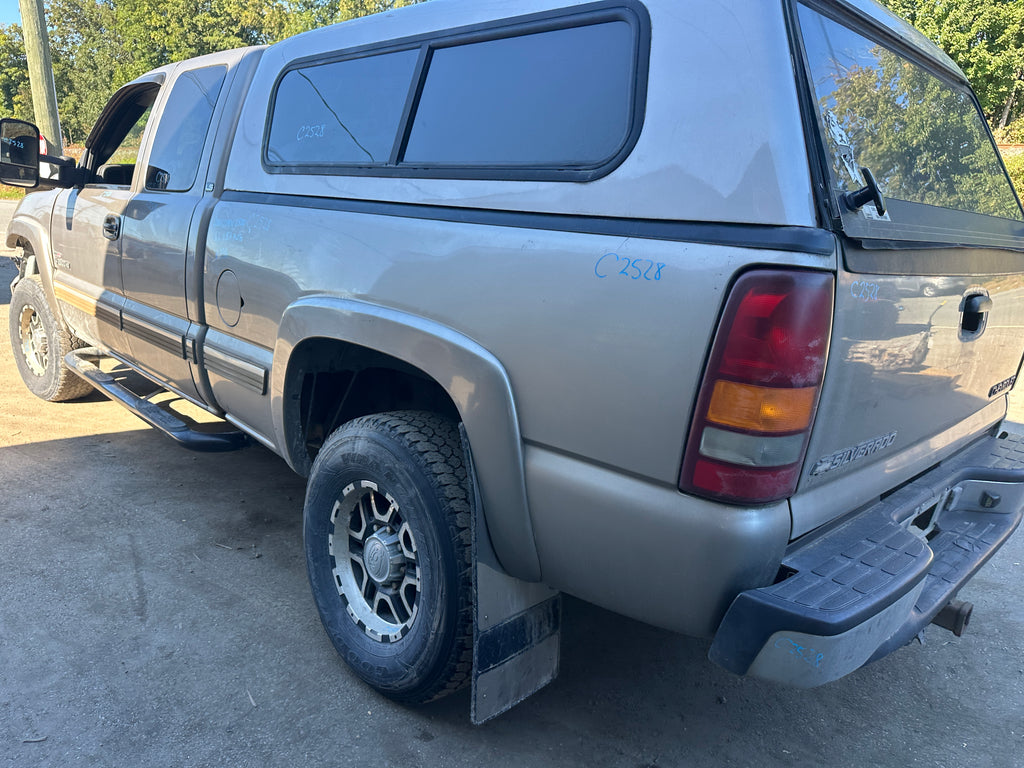 2001 Chevrolet Silverado C2500HD 6.6 LB7 Duramax – C2528
