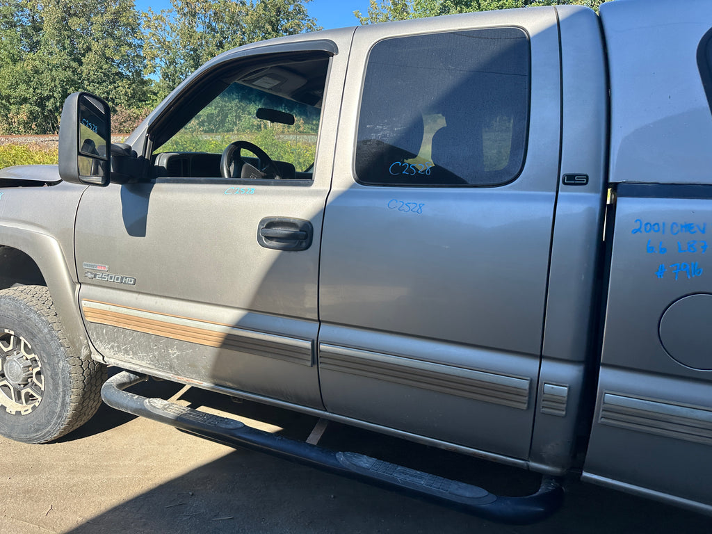 2001 Chevrolet Silverado C2500HD 6.6 LB7 Duramax – C2528