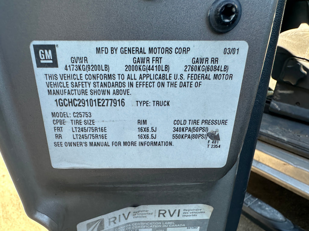 2001 Chevrolet Silverado C2500HD 6.6 LB7 Duramax – C2528