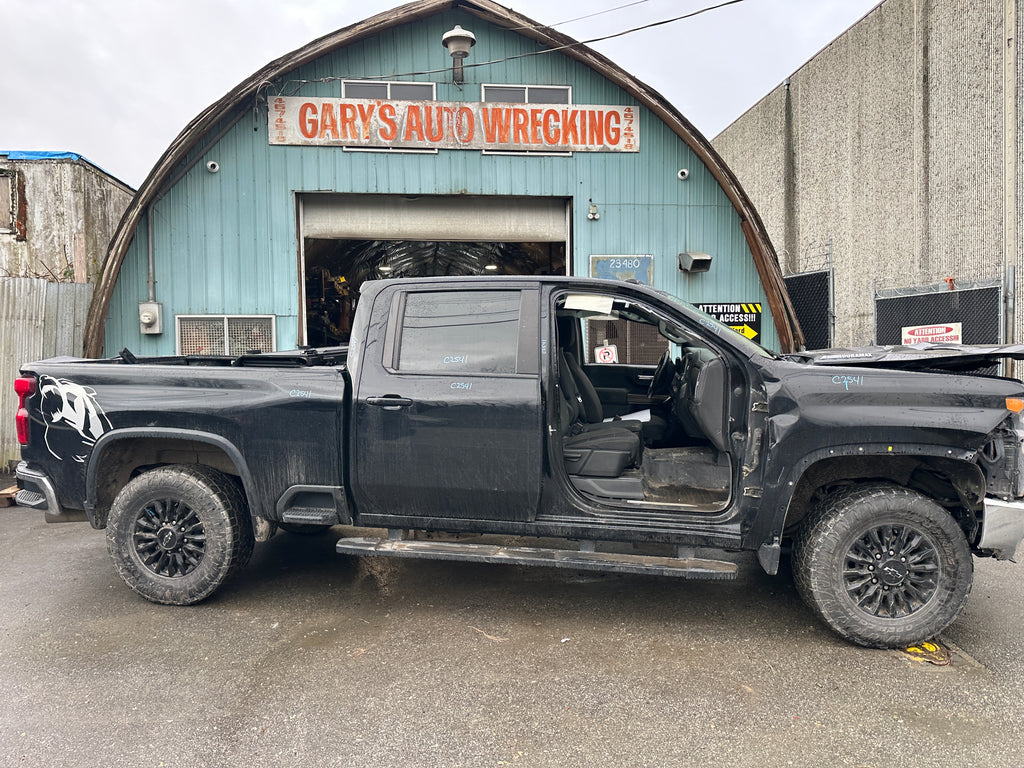 2021 Chevrolet Silverado K3500 LT 6.6 L5P Duramax – C2541