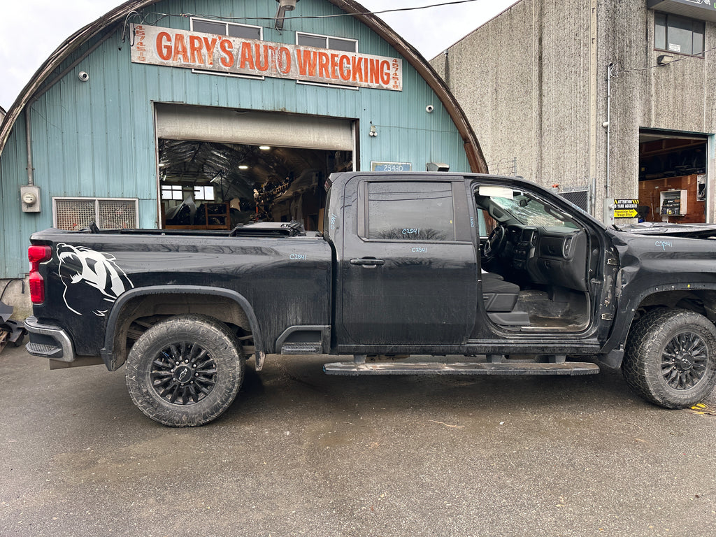 2021 Chevrolet Silverado K3500 LT 6.6 L5P Duramax – C2541