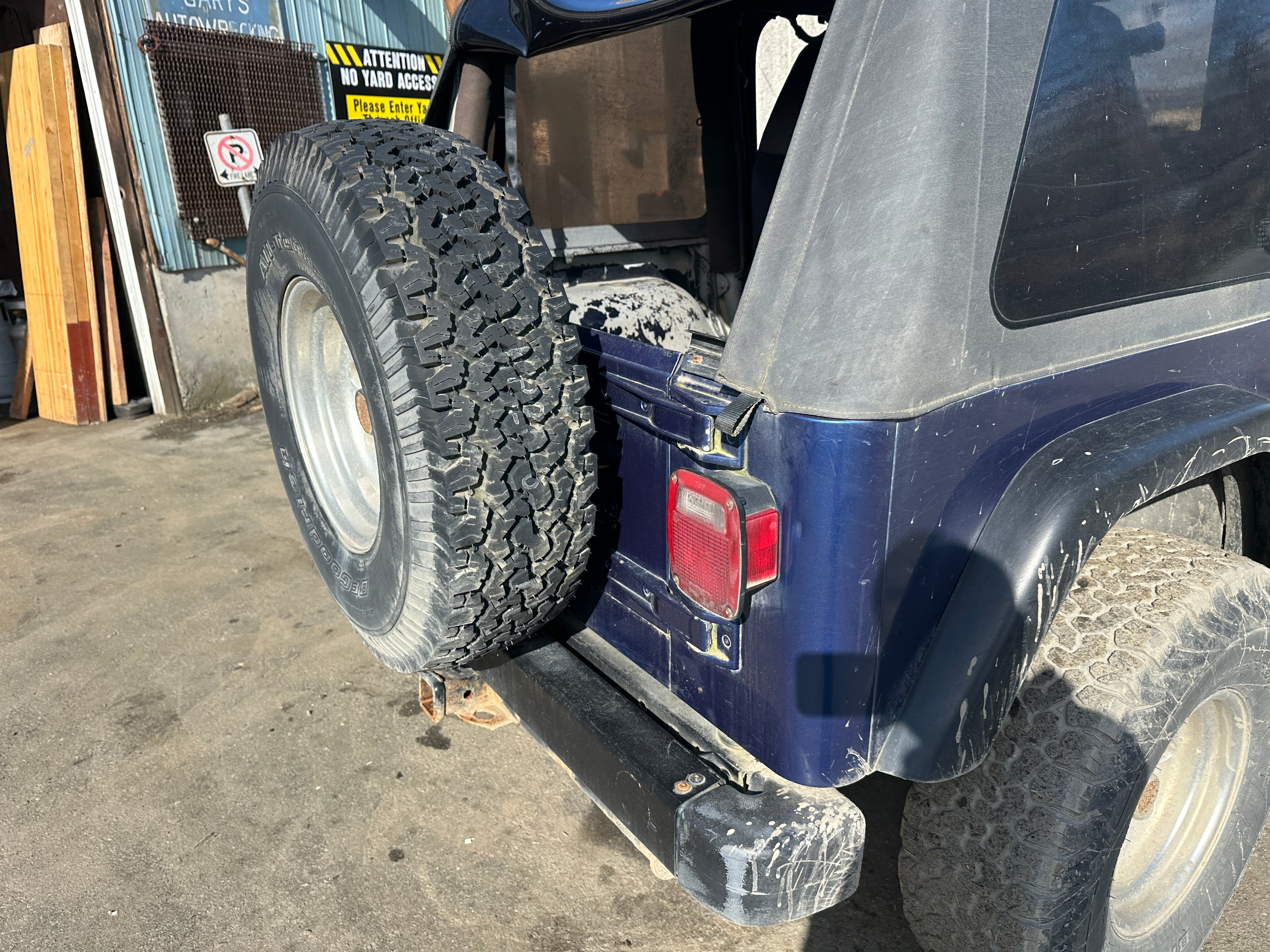 1997 Jeep Wrangler TJ 4.0 – J2519