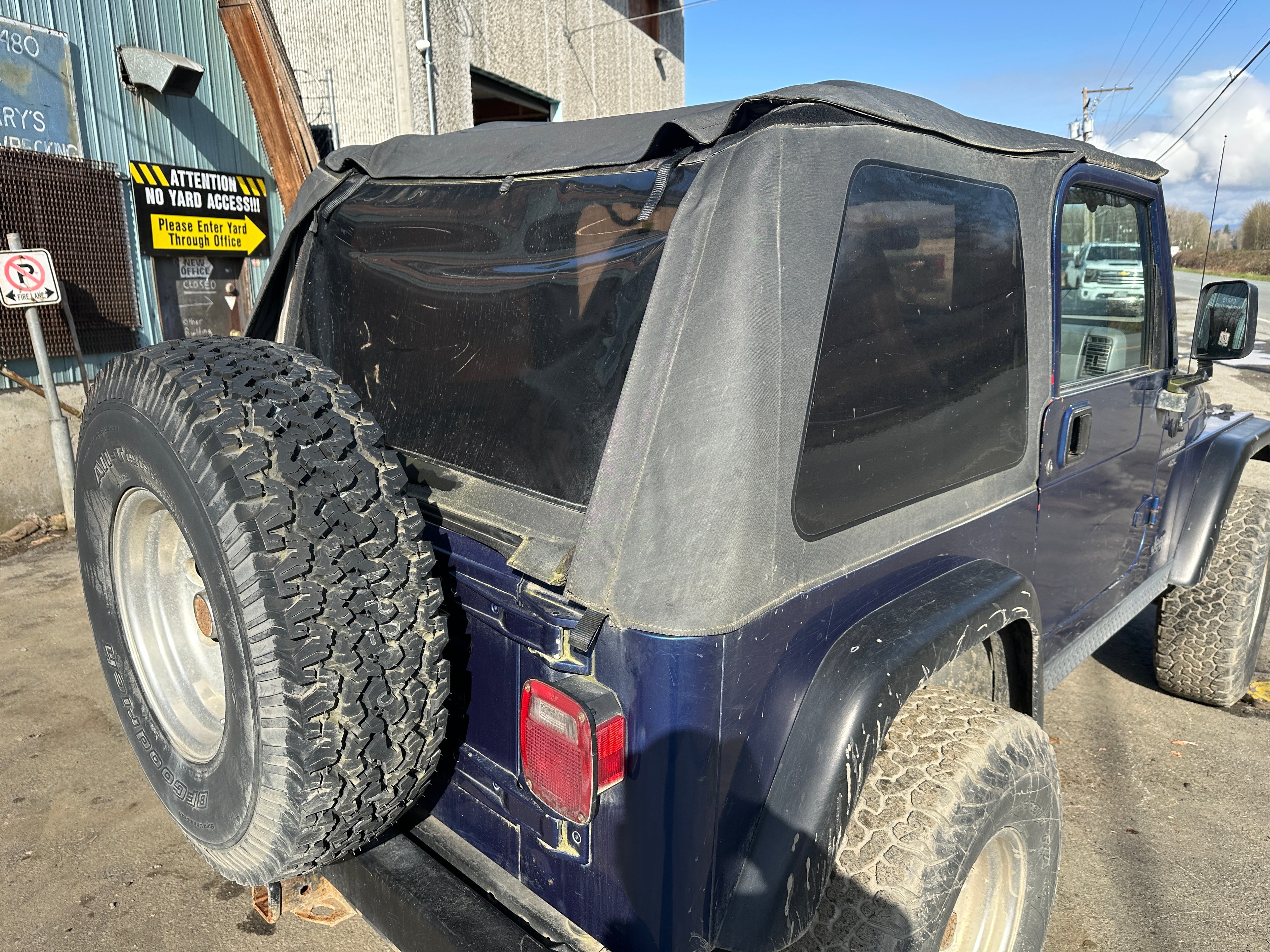 1997 Jeep Wrangler TJ 4.0 – J2519