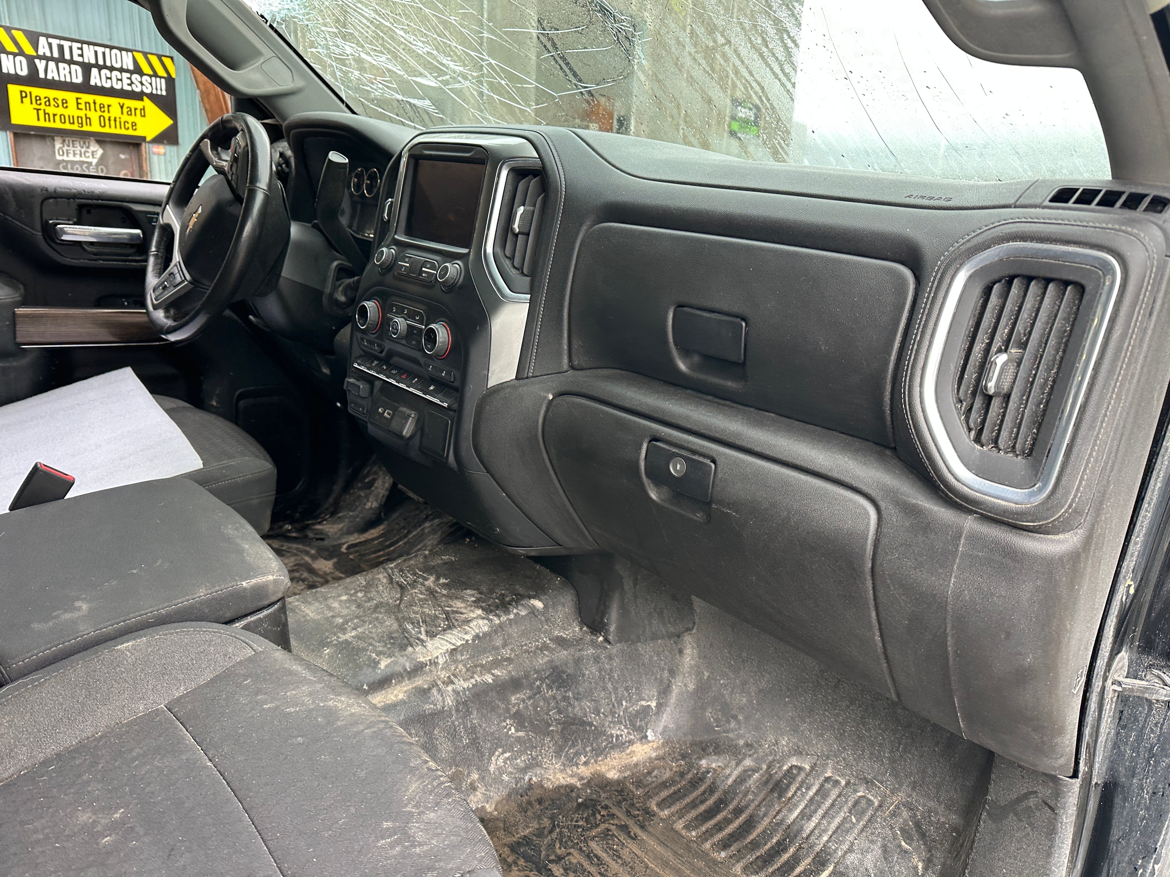 2021 Chevrolet Silverado K3500 LT 6.6 L5P Duramax – C2541