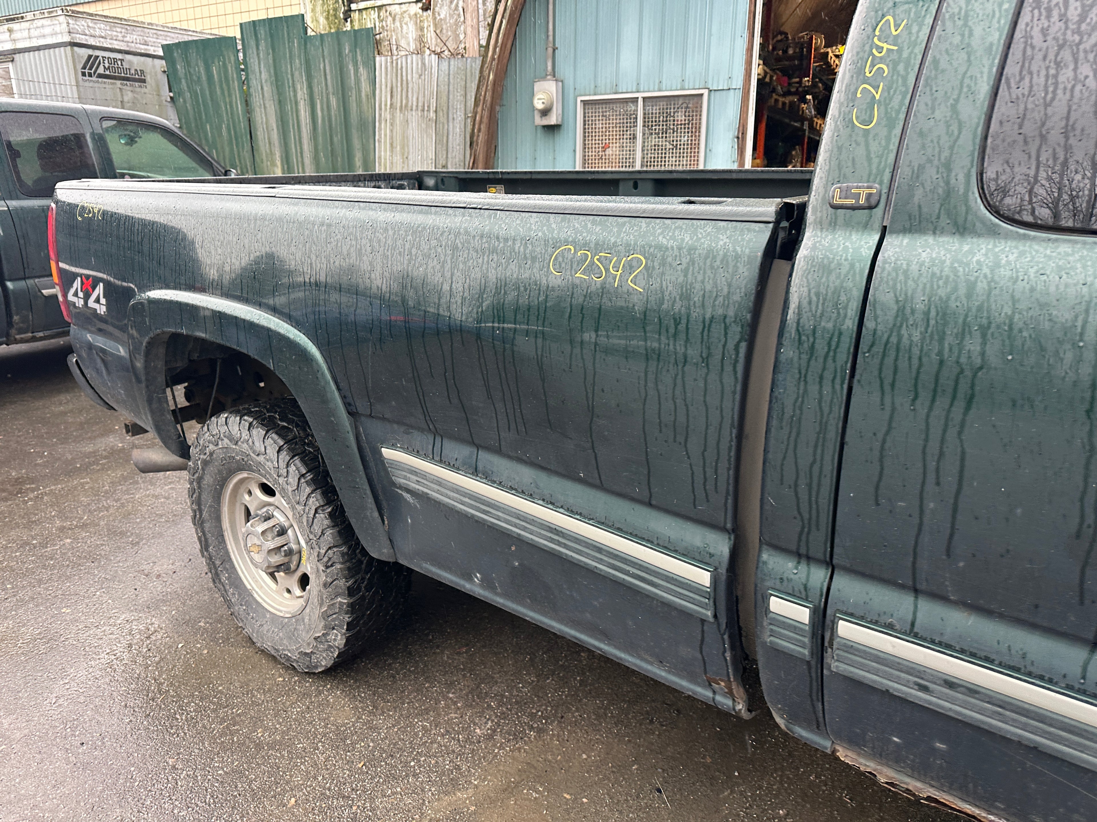 2002 Chevrolet Silverado K2500HD 6.6 LB7 Duramax – C2542