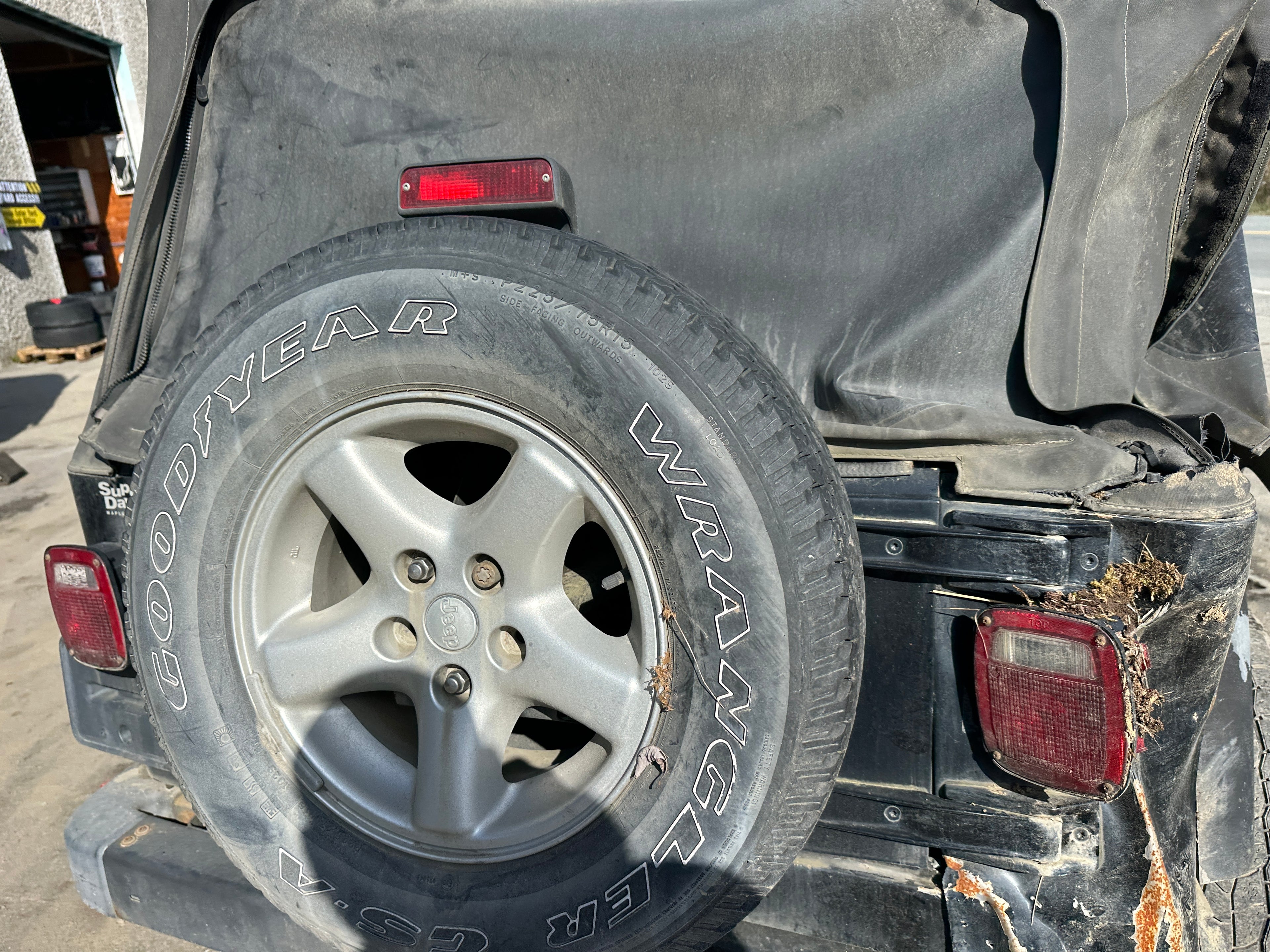 2001 Jeep Wrangler TJ 2.5 – J2517