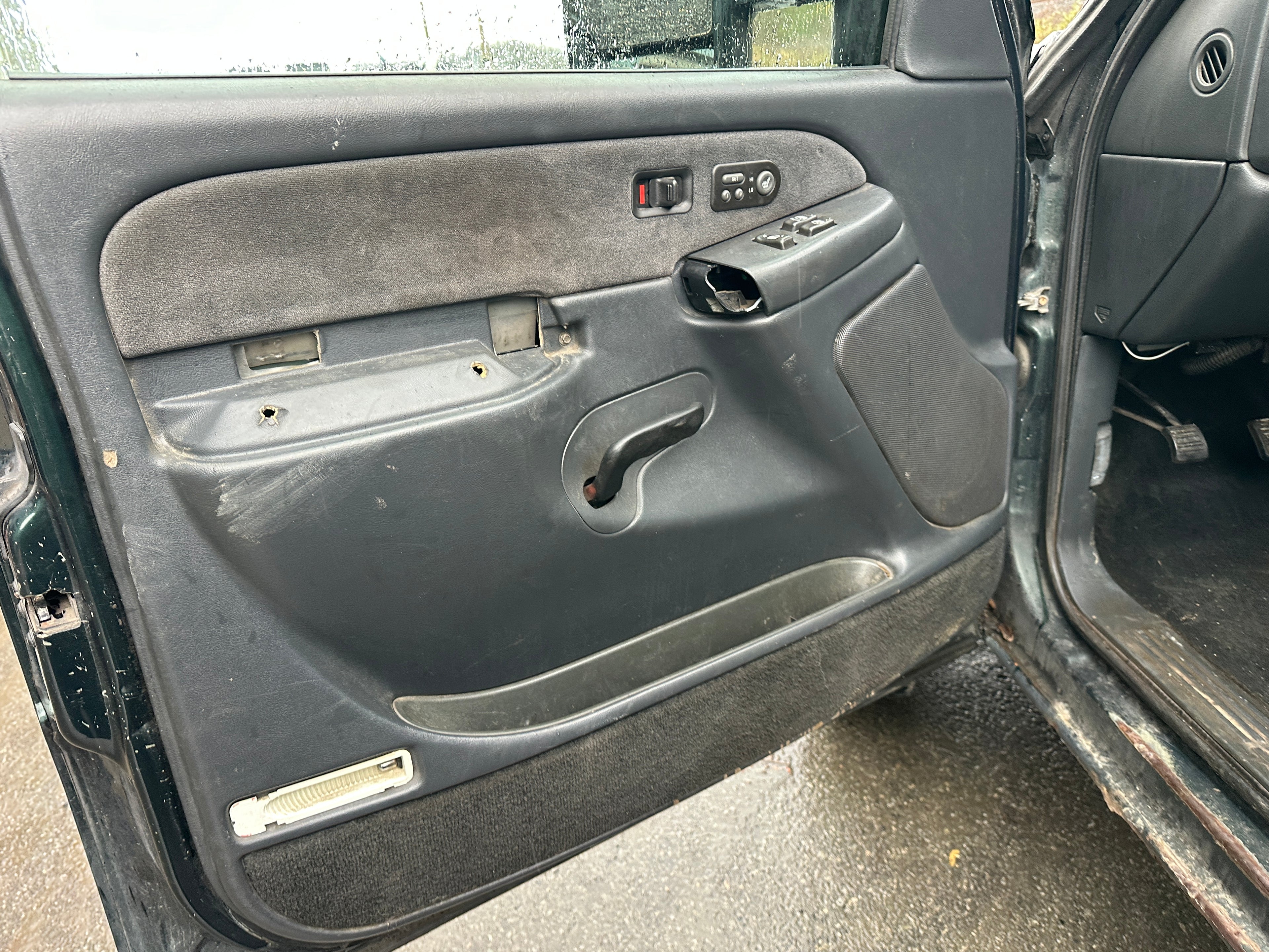 2002 Chevrolet Silverado K2500HD 6.6 LB7 Duramax – C2542