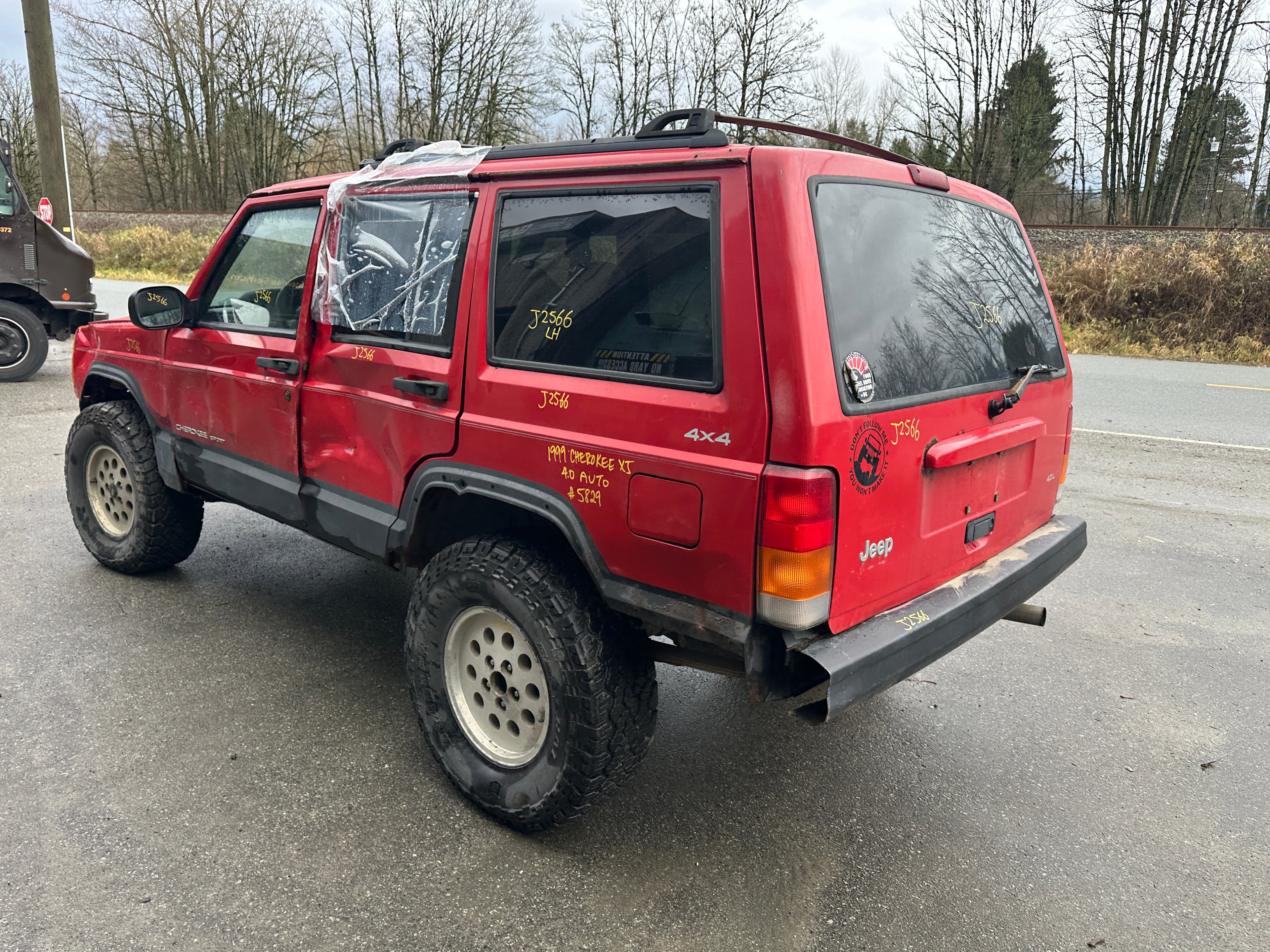 1999 Jeep Cherokee XJ Sport Classic 4.0 – J2566