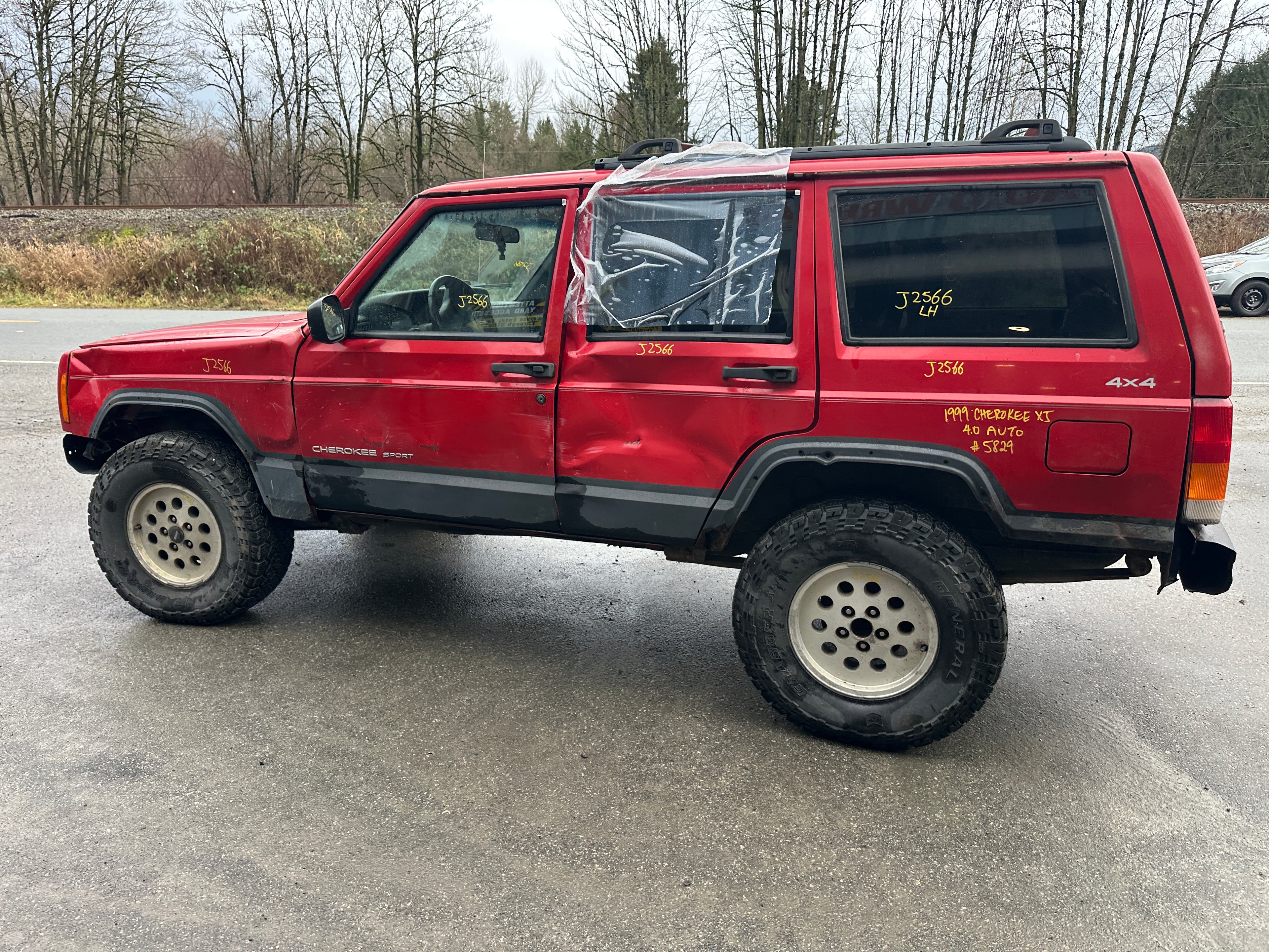 1999 Jeep Cherokee XJ Sport Classic 4.0 – J2566
