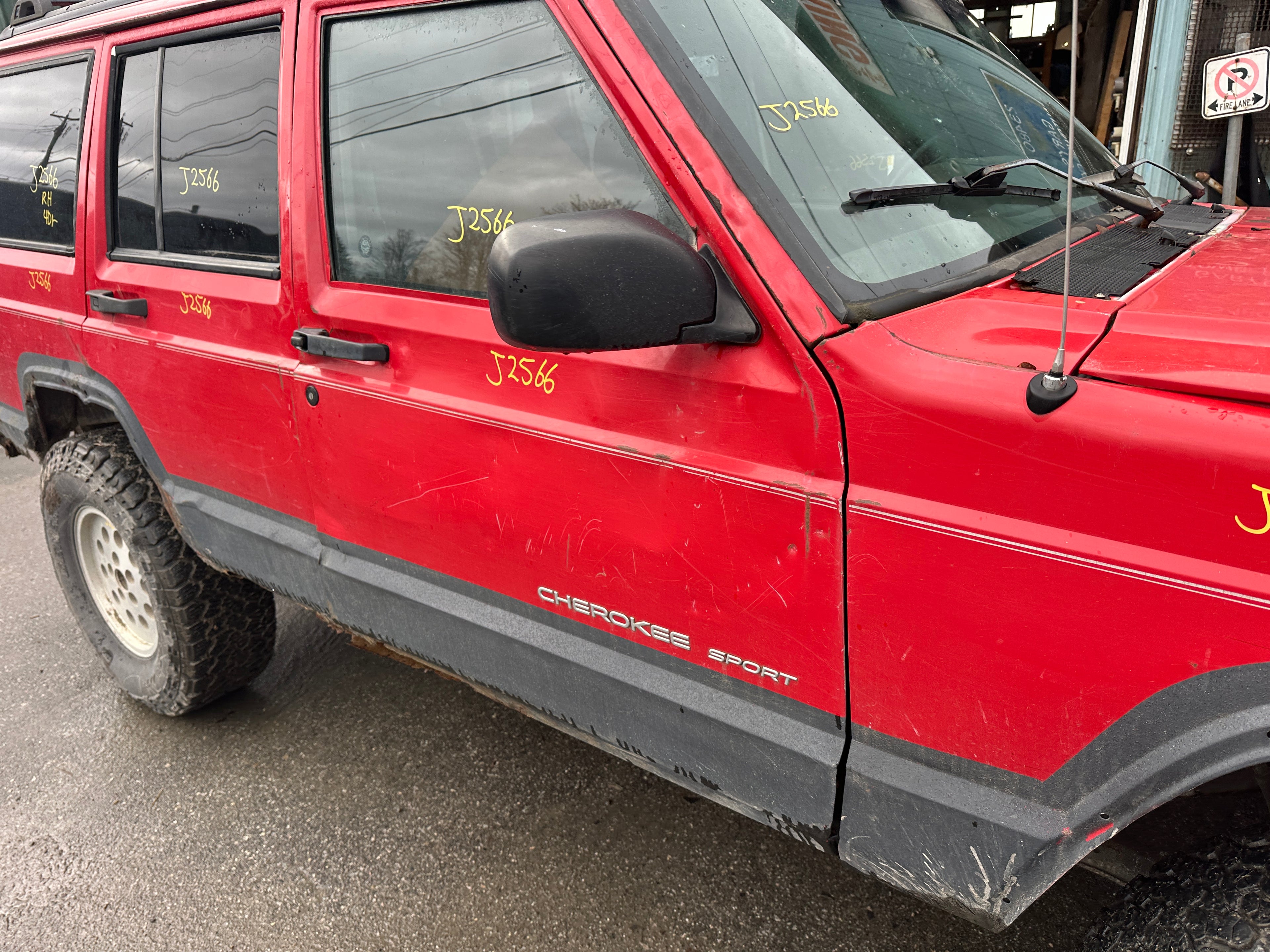 1999 Jeep Cherokee XJ Sport Classic 4.0 – J2566