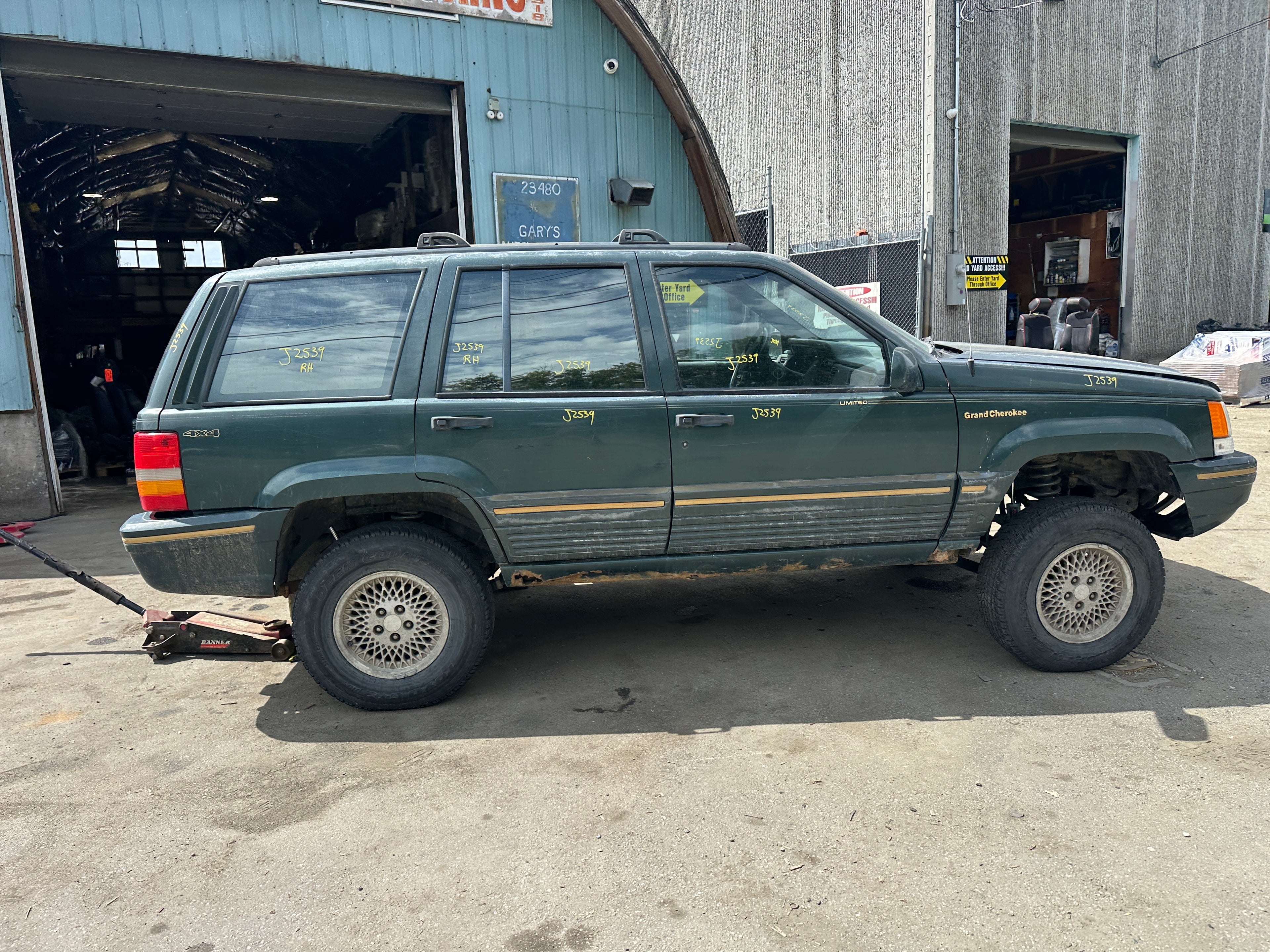 1993 Jeep Grand Cherokee Limited 4.0 – J2539