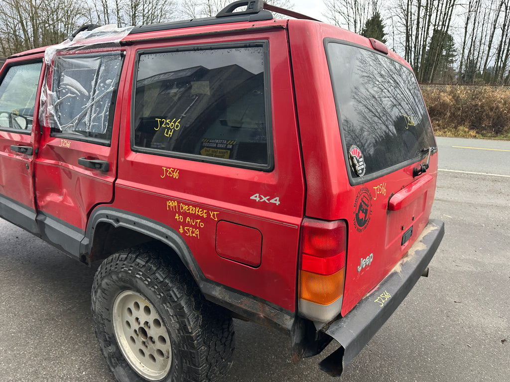 1999 Jeep Cherokee XJ Sport Classic 4.0 – J2566