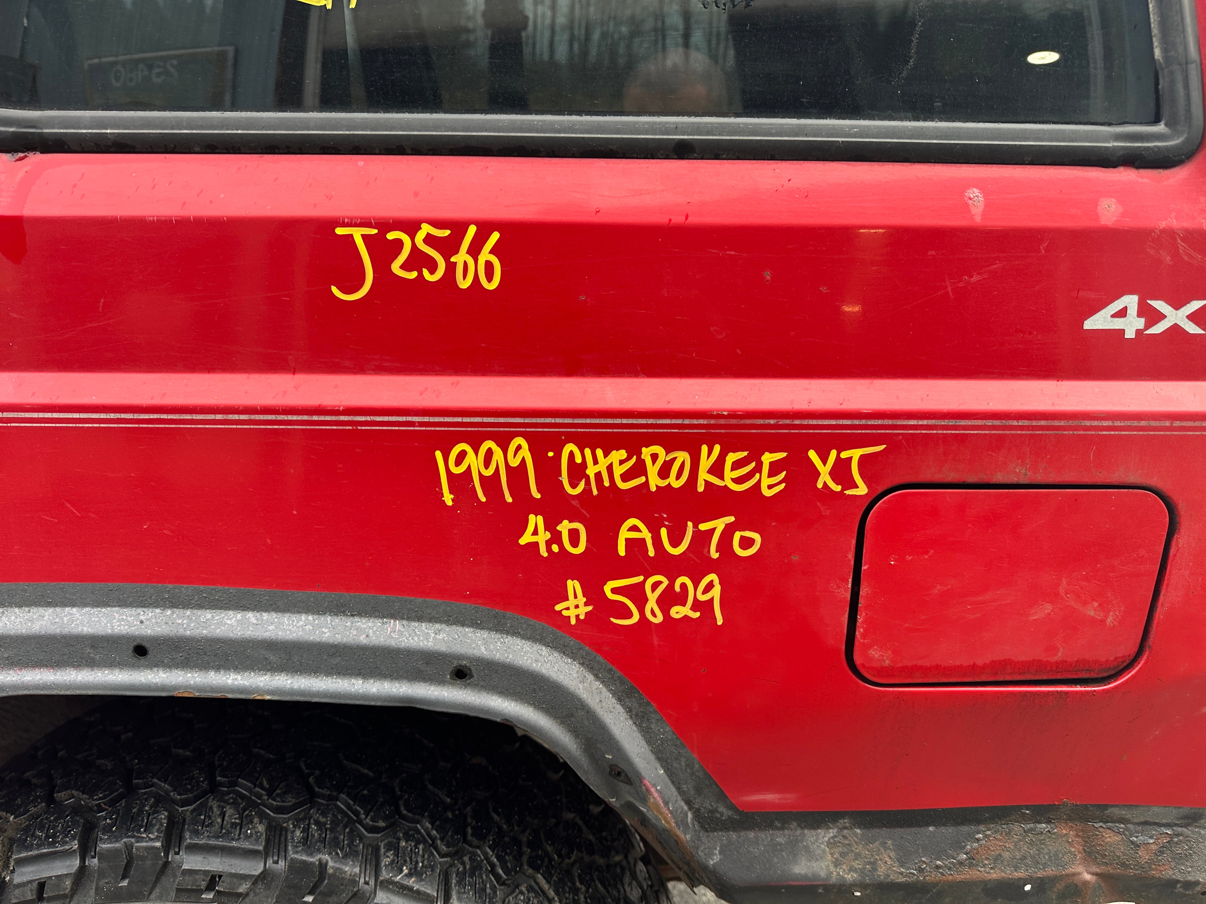 1999 Jeep Cherokee XJ Sport Classic 4.0 – J2566