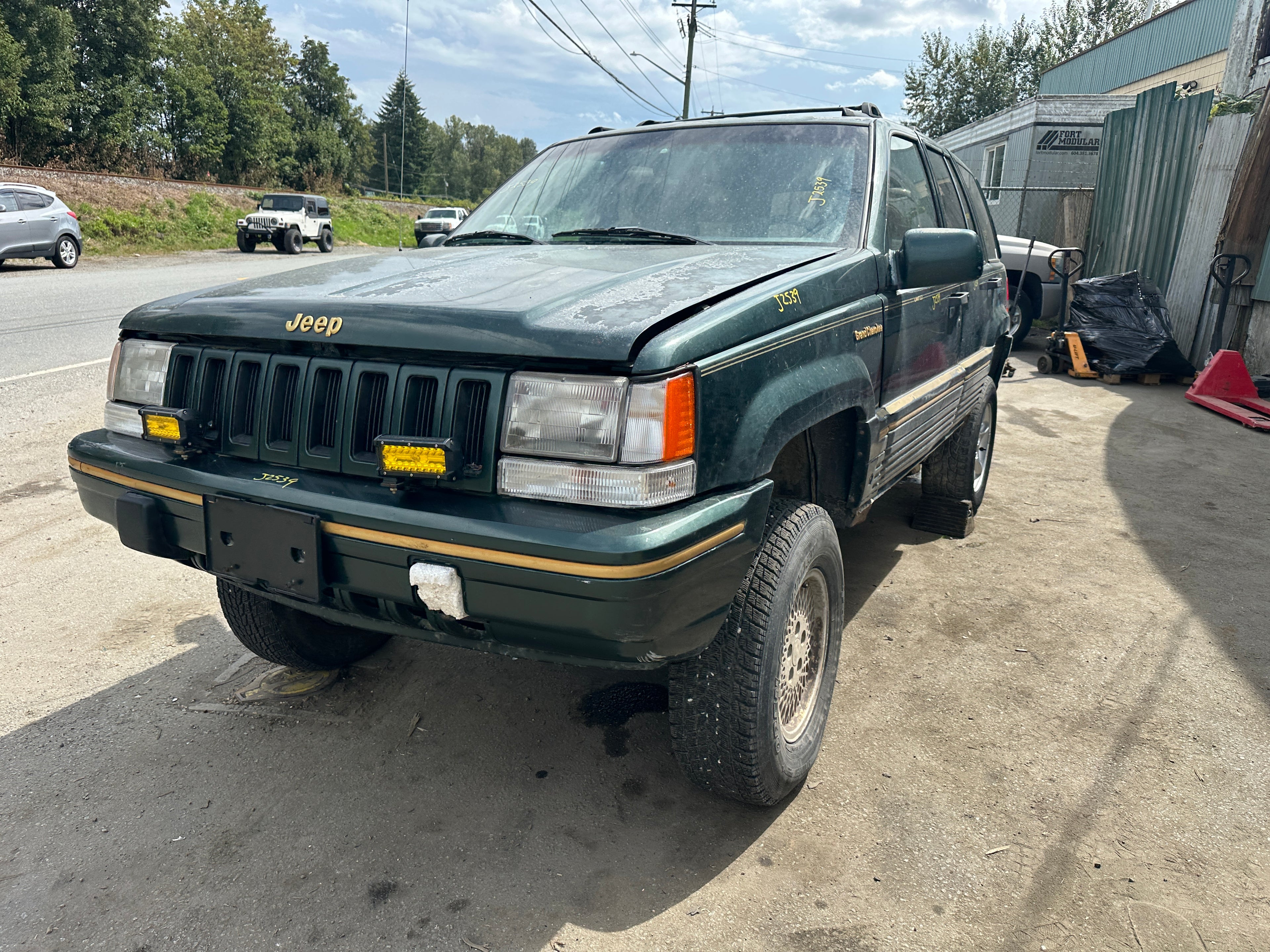 1993 Jeep Grand Cherokee Limited 4.0 – J2539