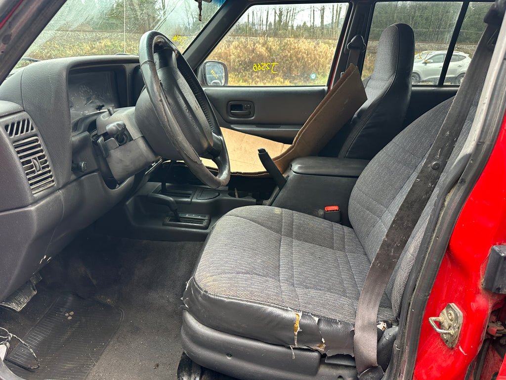 1999 Jeep Cherokee XJ Sport Classic 4.0 – J2566