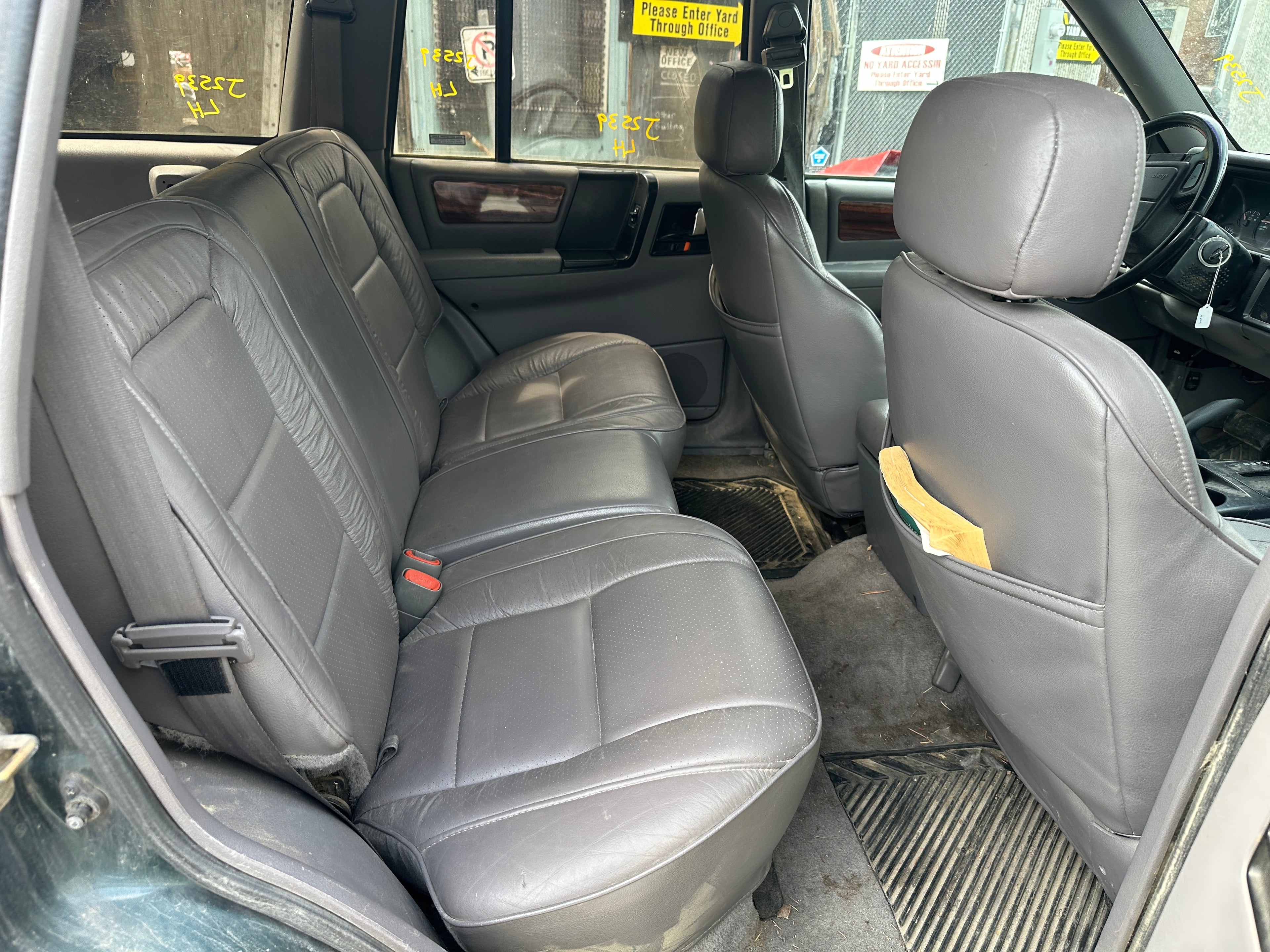 1993 Jeep Grand Cherokee Limited 4.0 – J2539