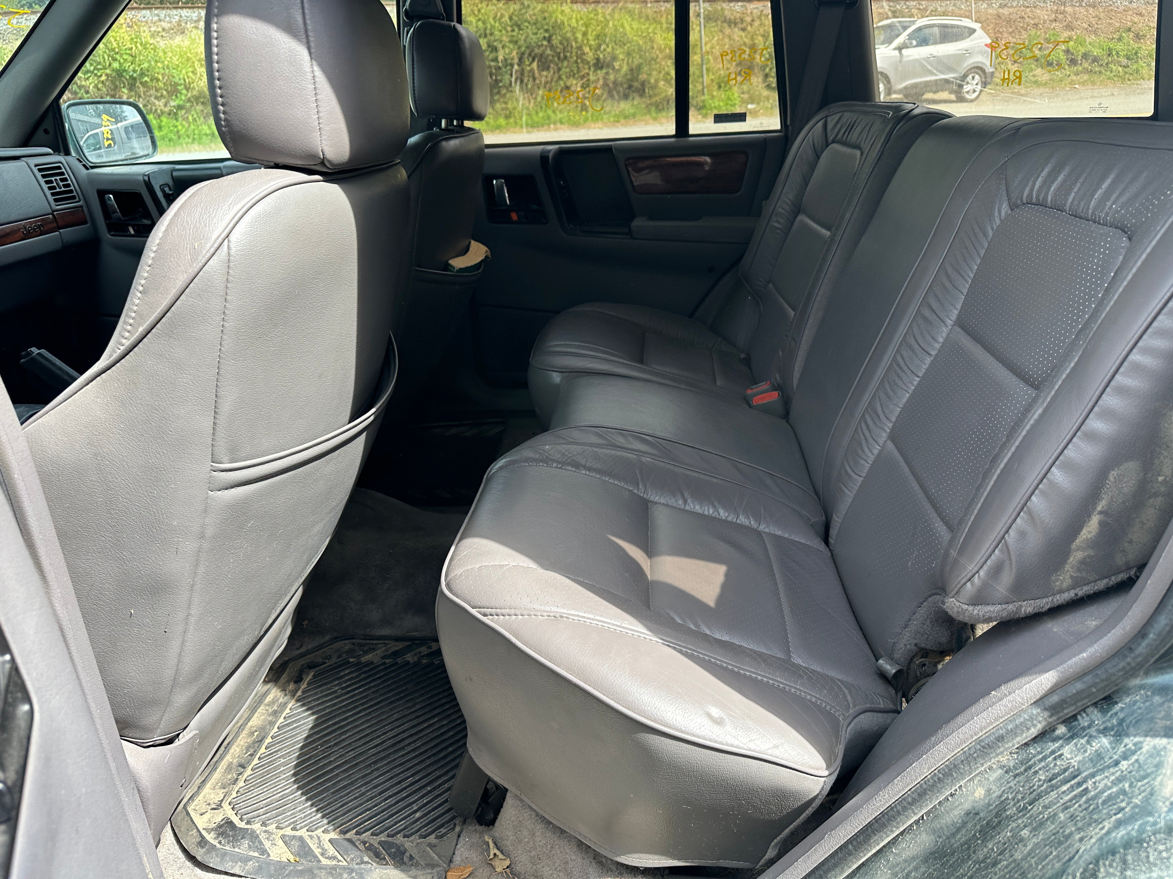 1993 Jeep Grand Cherokee Limited 4.0 – J2539