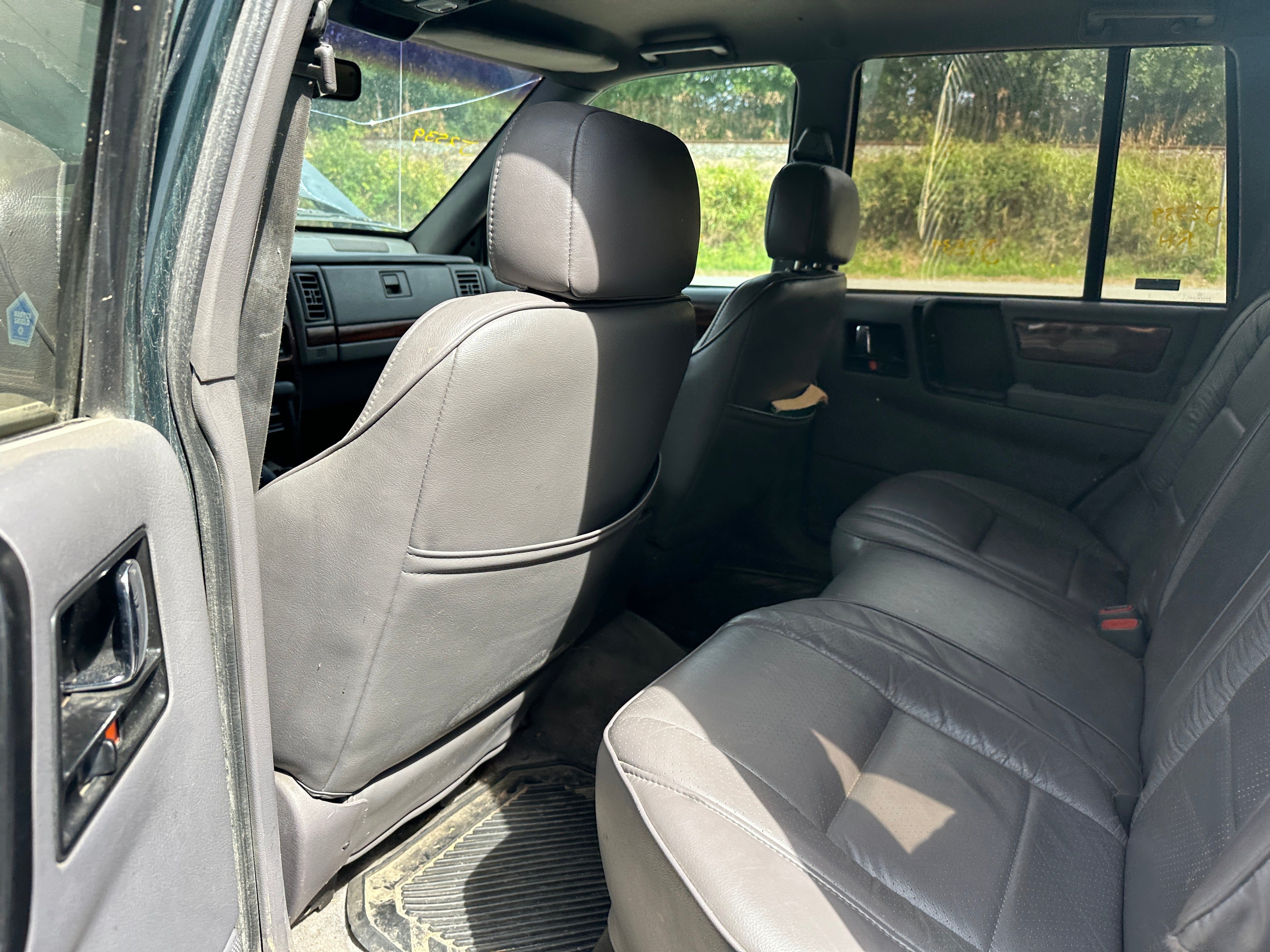 1993 Jeep Grand Cherokee Limited 4.0 – J2539