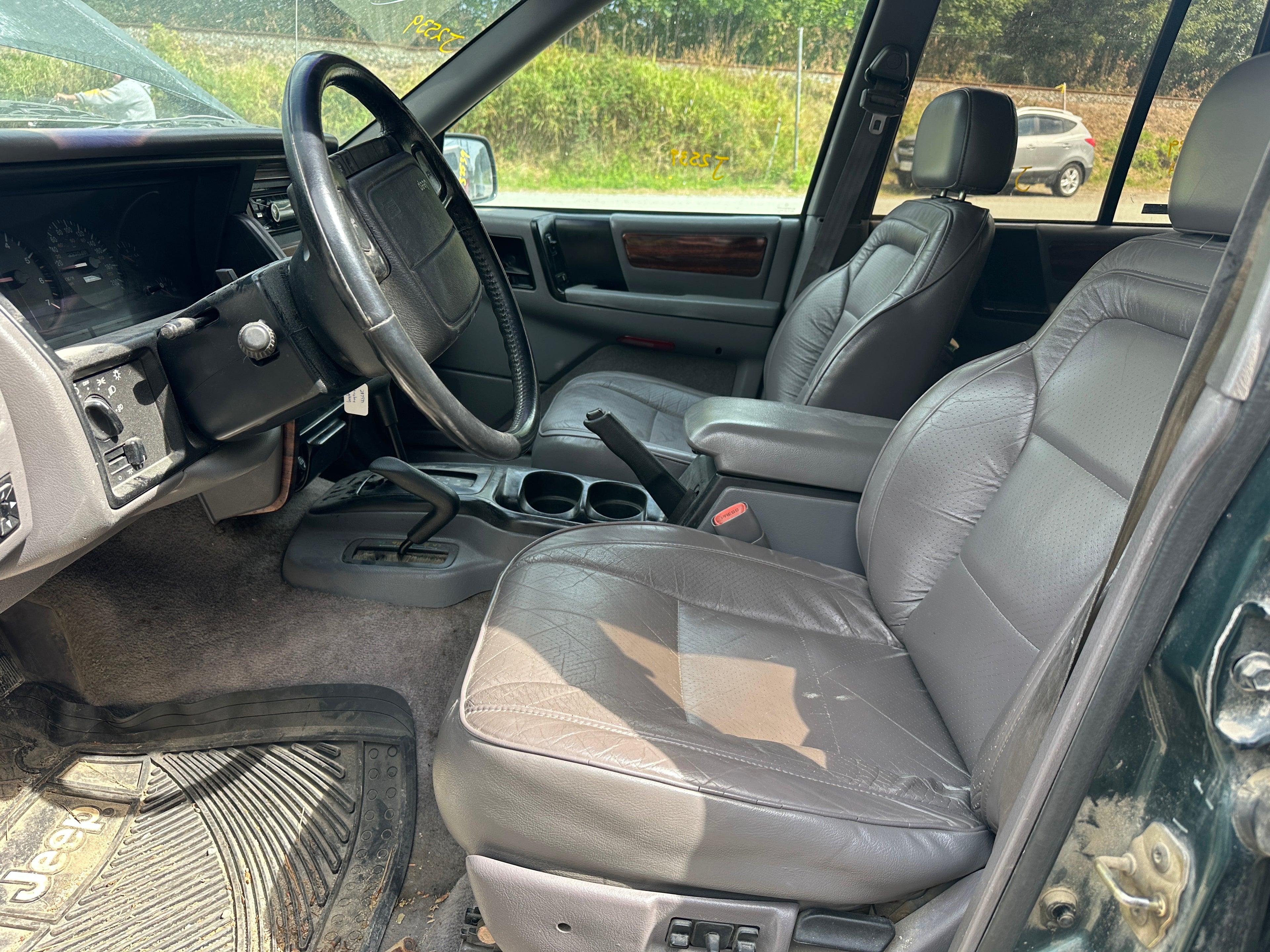 1993 Jeep Grand Cherokee Limited 4.0 – J2539