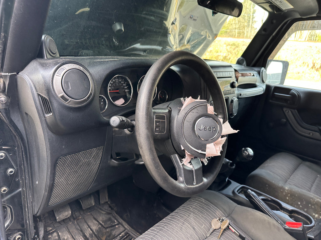 2012 Jeep Wrangler JK 2dr 3.6 – J2522