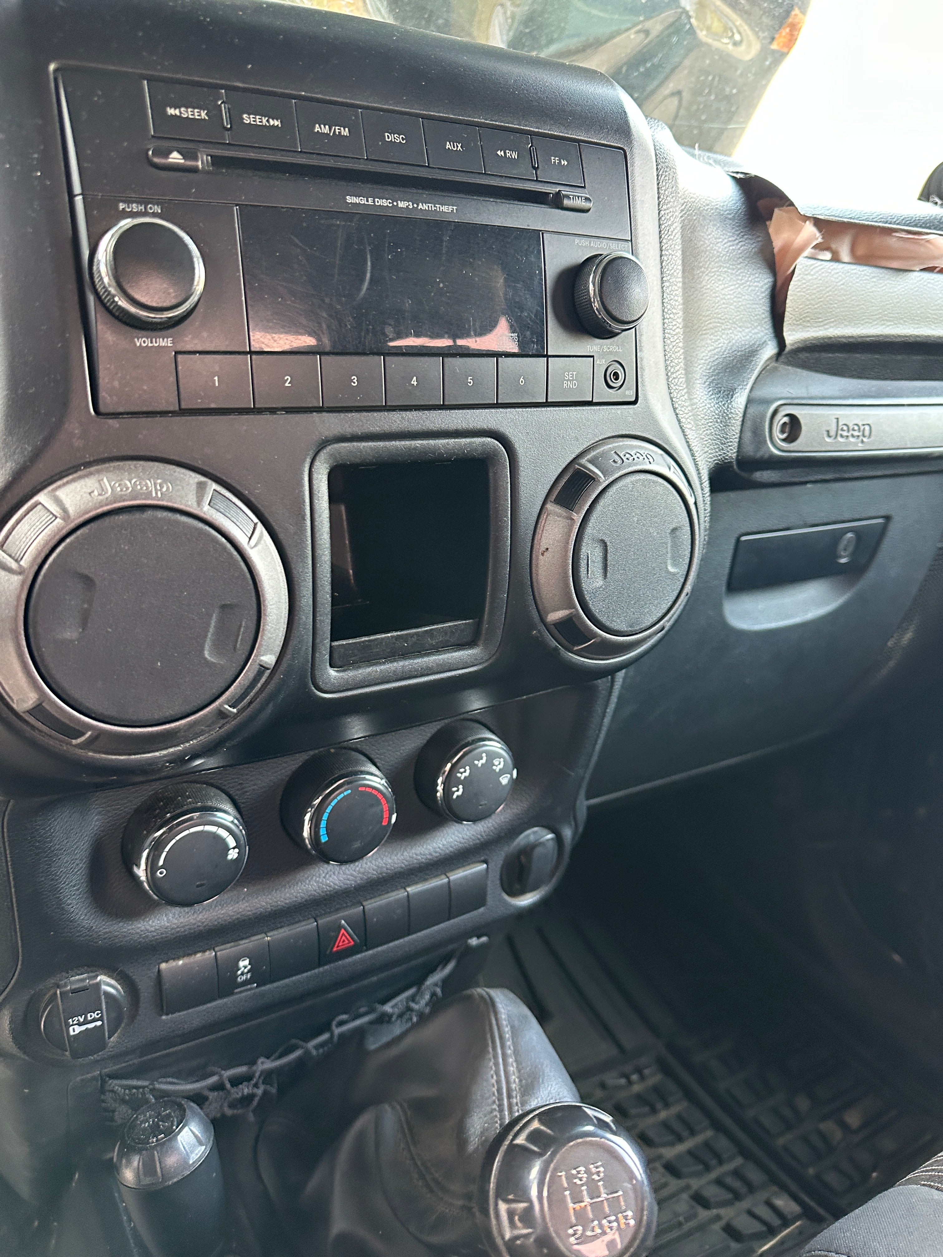 2012 Jeep Wrangler JK 2dr 3.6 – J2522