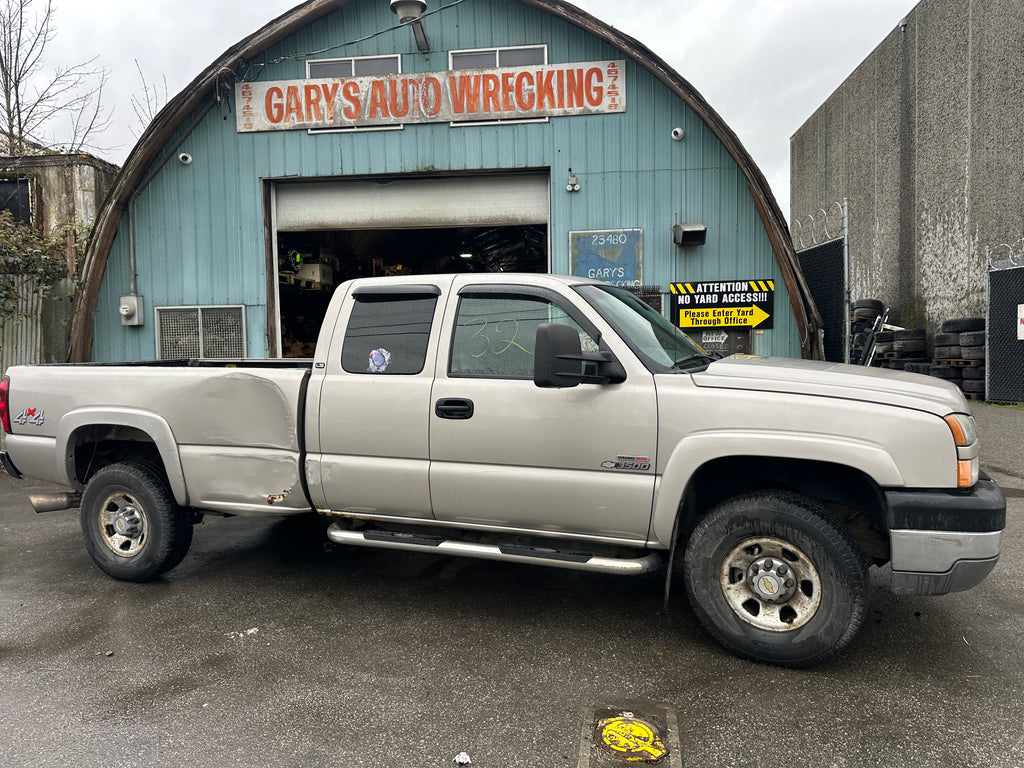 2005 Chevrolet Silverado 3500 6.6L LLY – C2515
