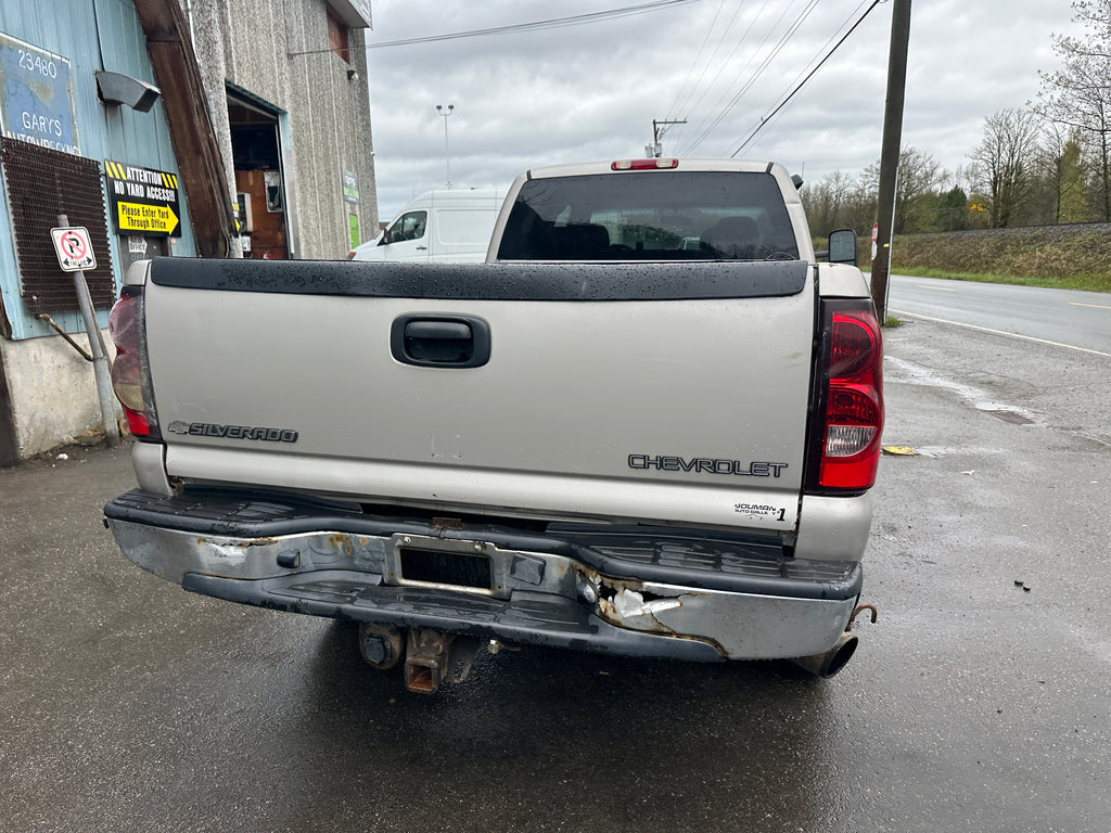 2005 Chevrolet Silverado 3500 6.6L LLY – C2515