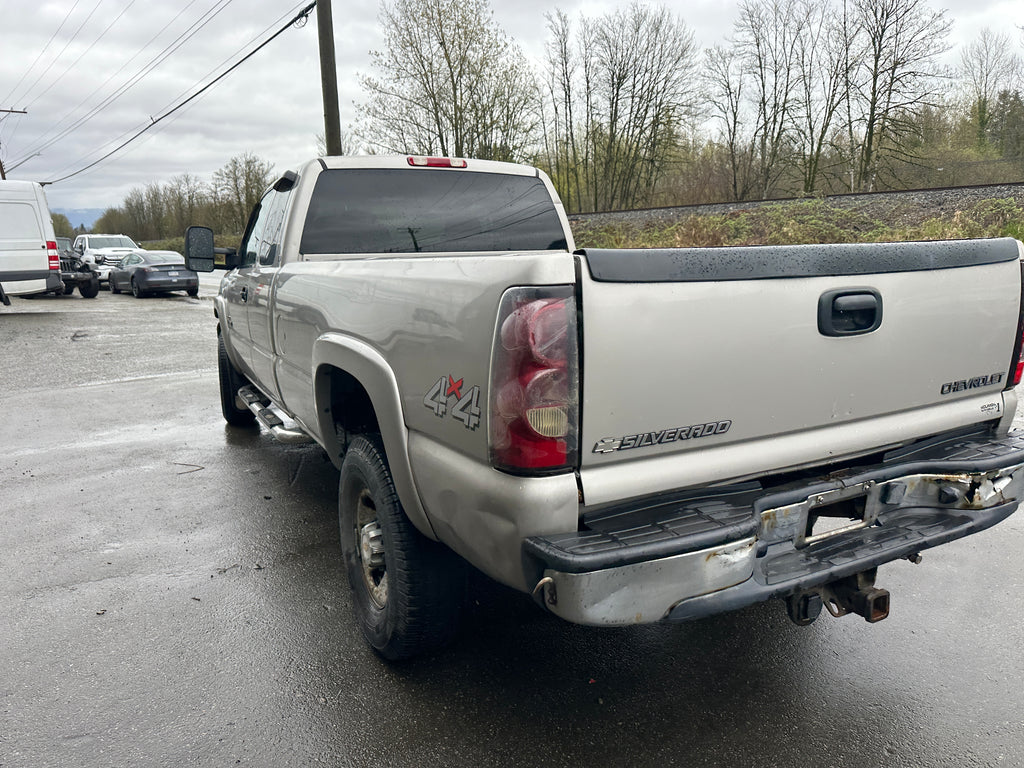 2005 Chevrolet Silverado 3500 6.6L LLY – C2515