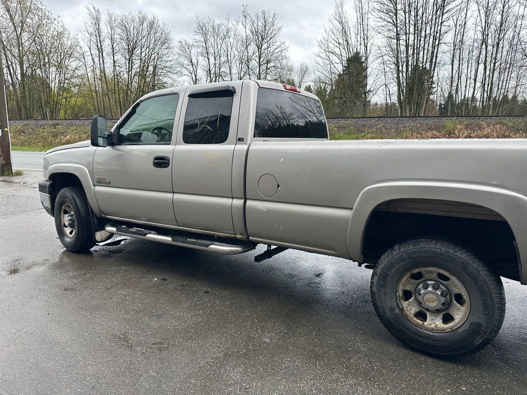 2005 Chevrolet Silverado 3500 6.6L LLY – C2515