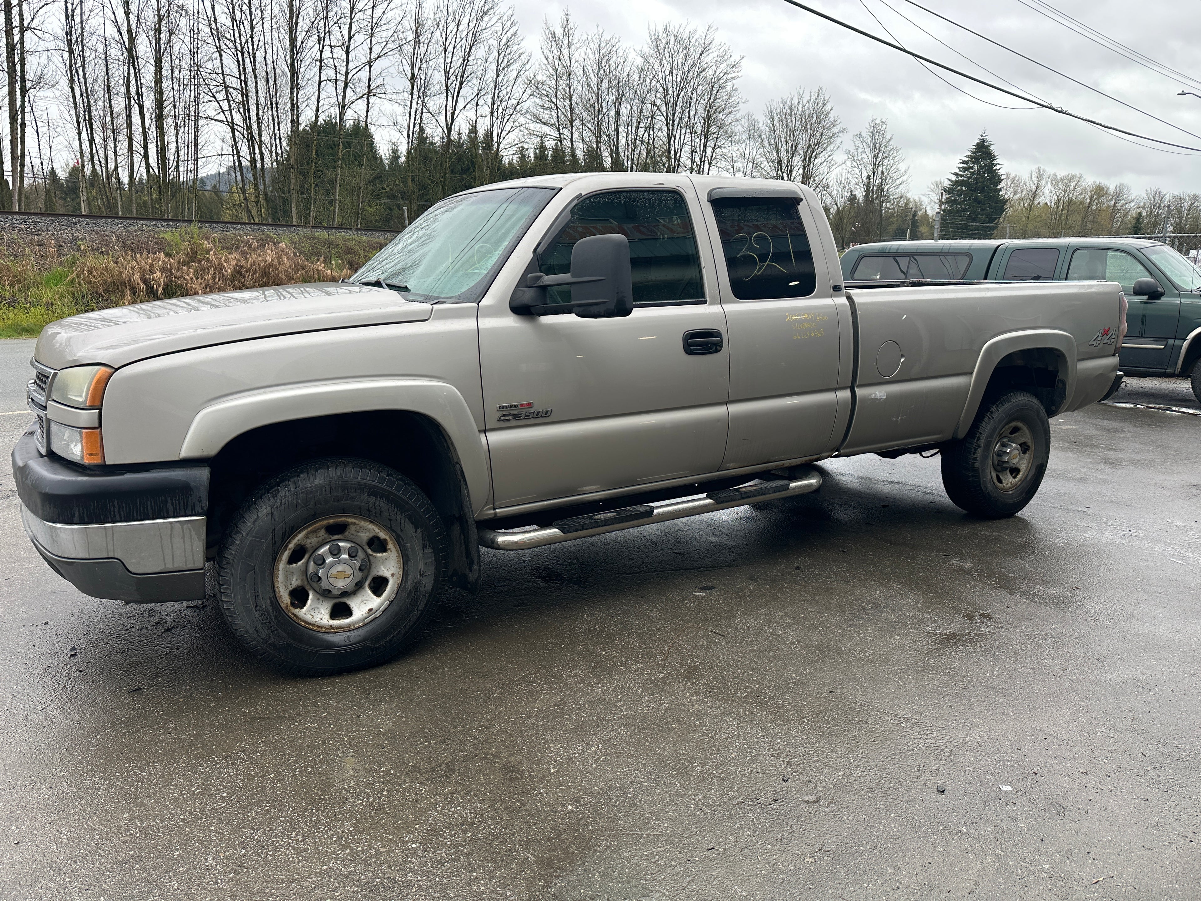 2005 Chevrolet Silverado 3500 6.6L LLY – C2515