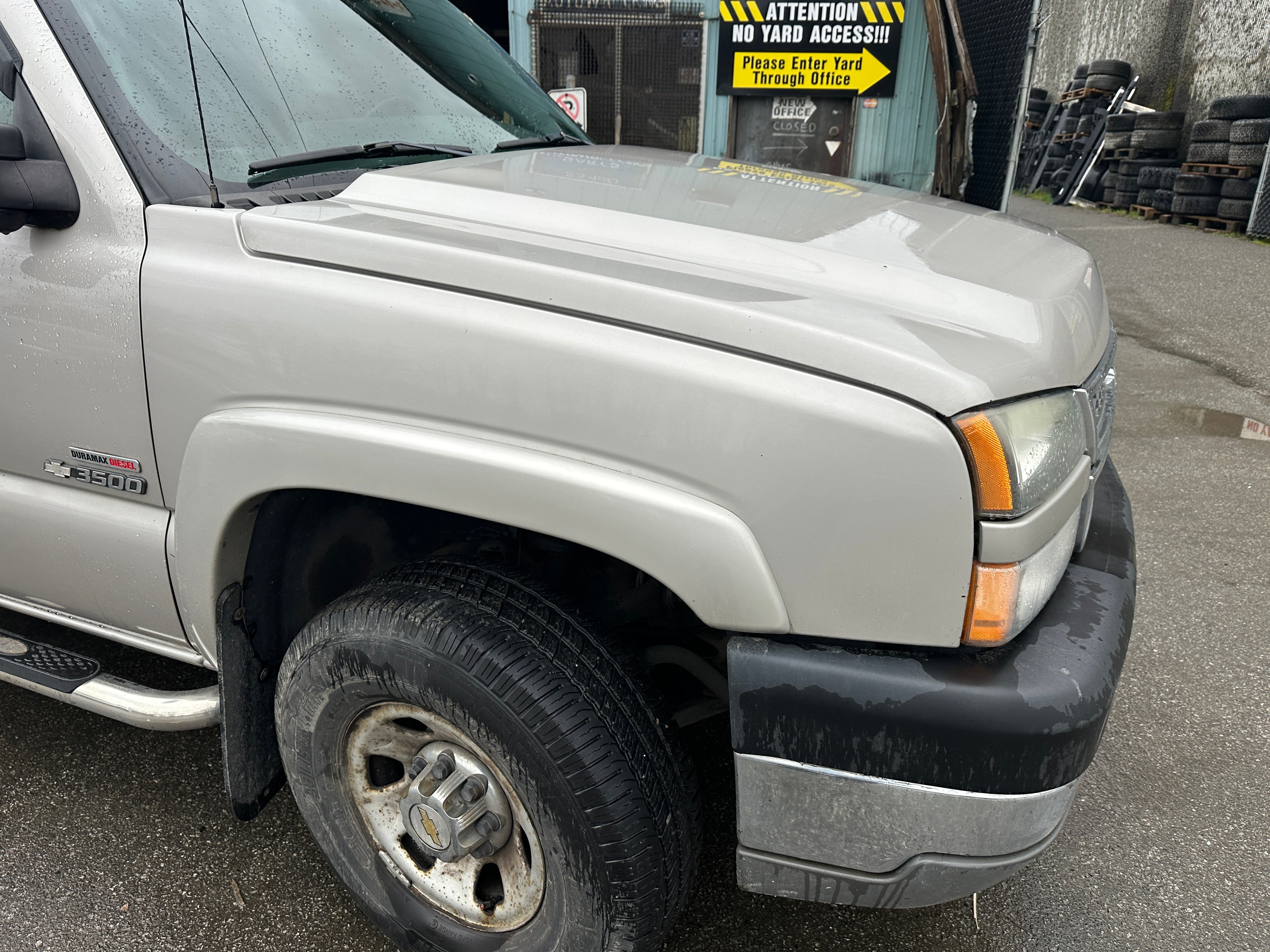 2005 Chevrolet Silverado 3500 6.6L LLY – C2515
