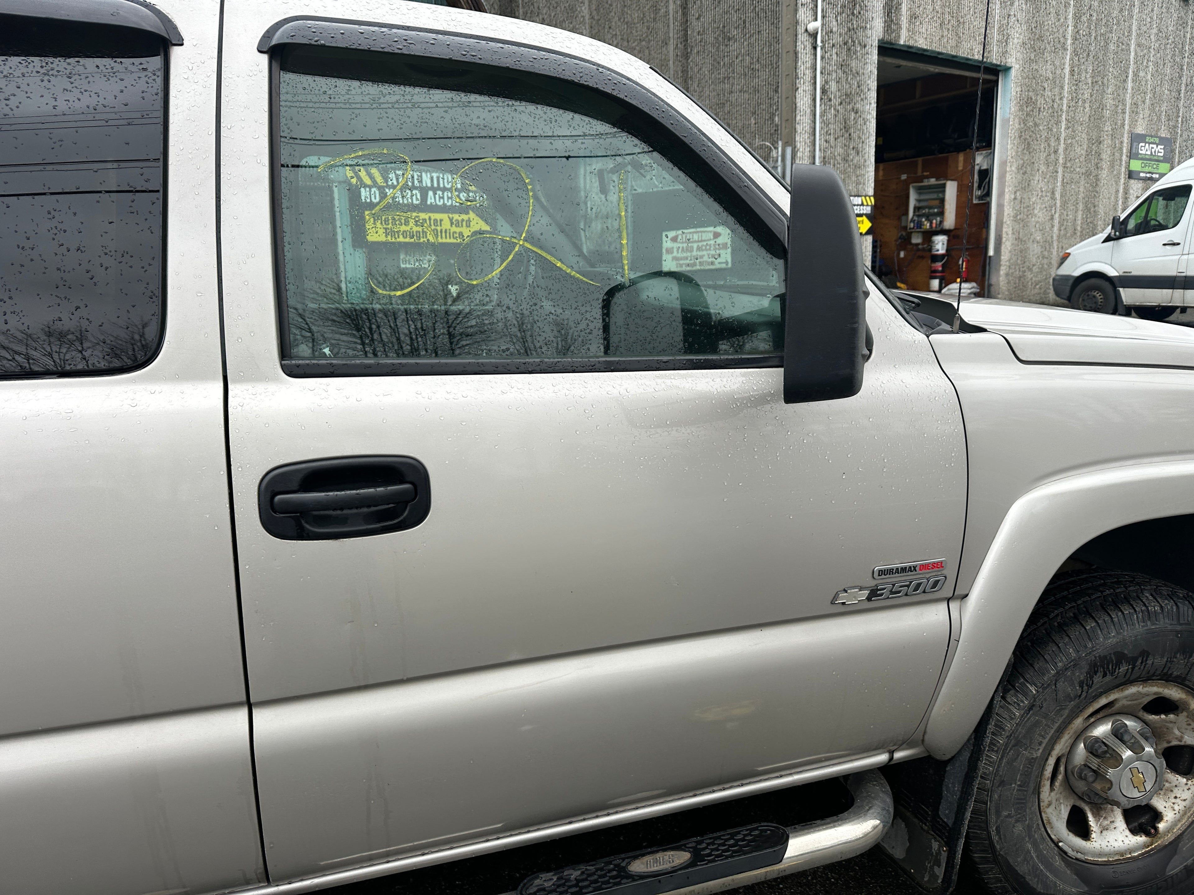 2005 Chevrolet Silverado 3500 6.6L LLY – C2515