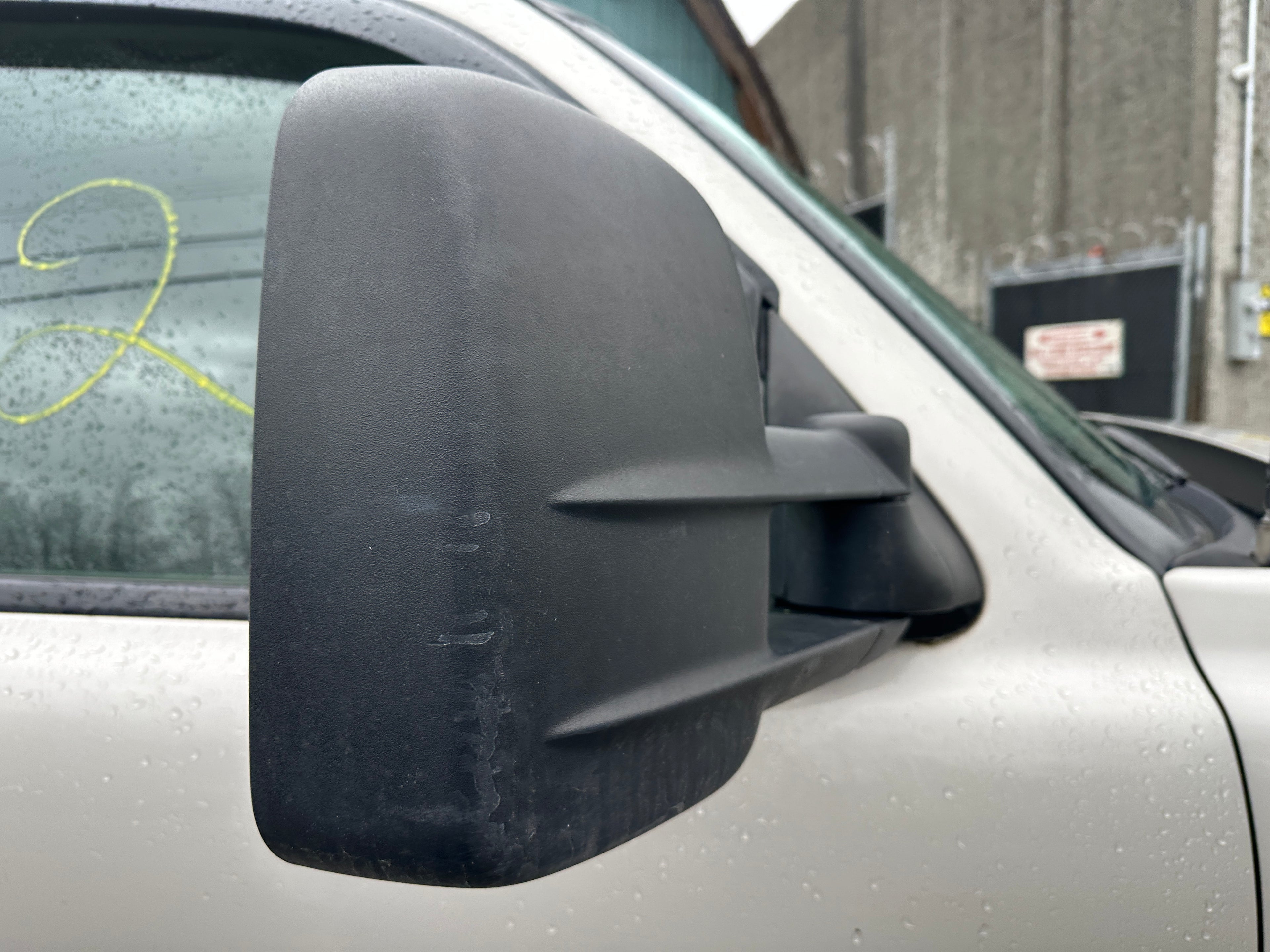 2005 Chevrolet Silverado 3500 6.6L LLY – C2515