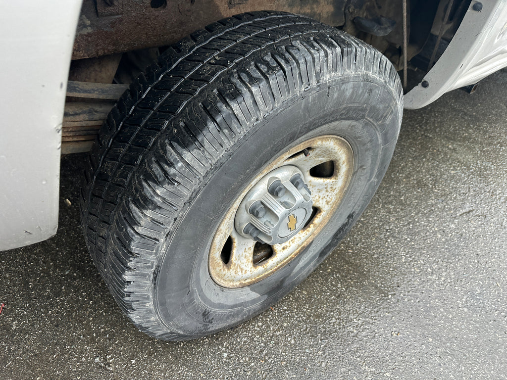 2005 Chevrolet Silverado 3500 6.6L LLY – C2515