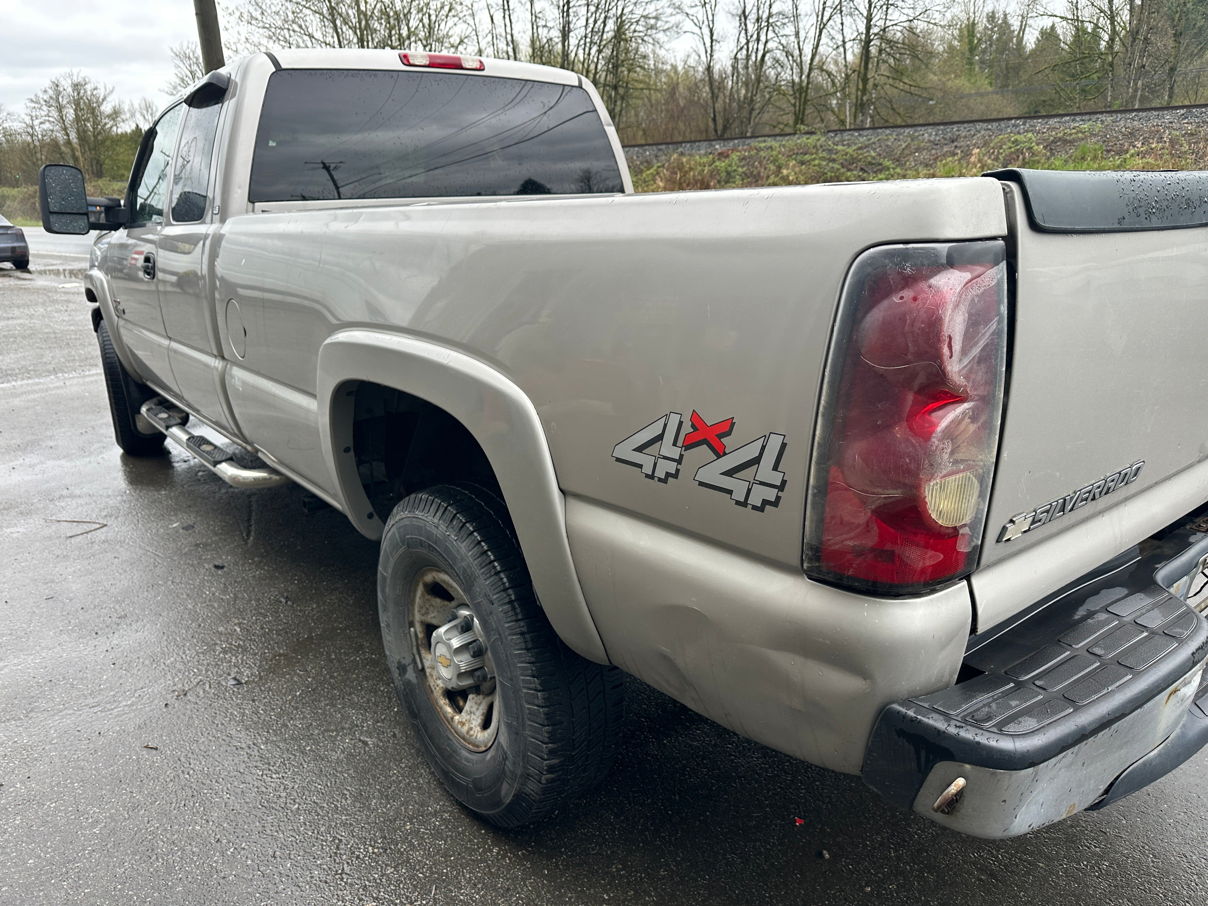 2005 Chevrolet Silverado 3500 6.6L LLY – C2515
