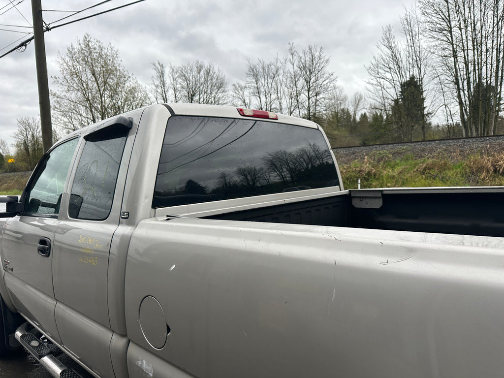 2005 Chevrolet Silverado 3500 6.6L LLY – C2515