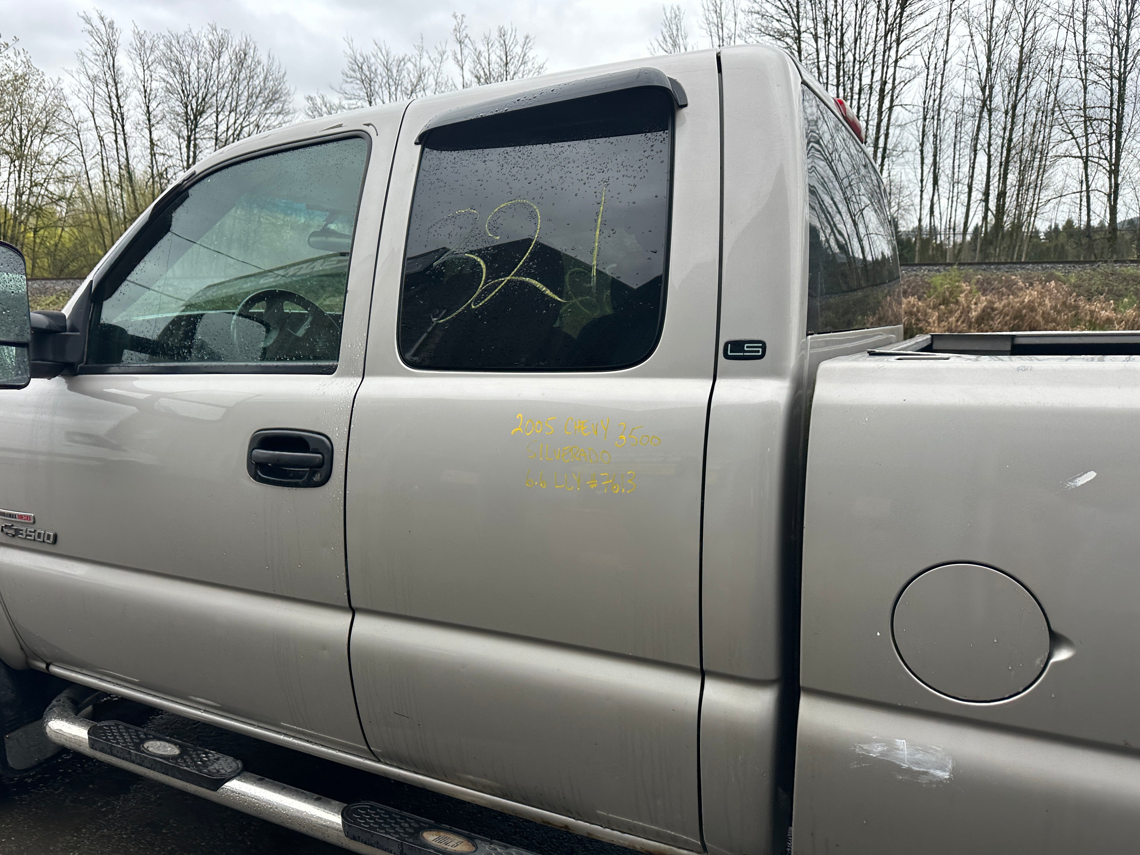 2005 Chevrolet Silverado 3500 6.6L LLY – C2515