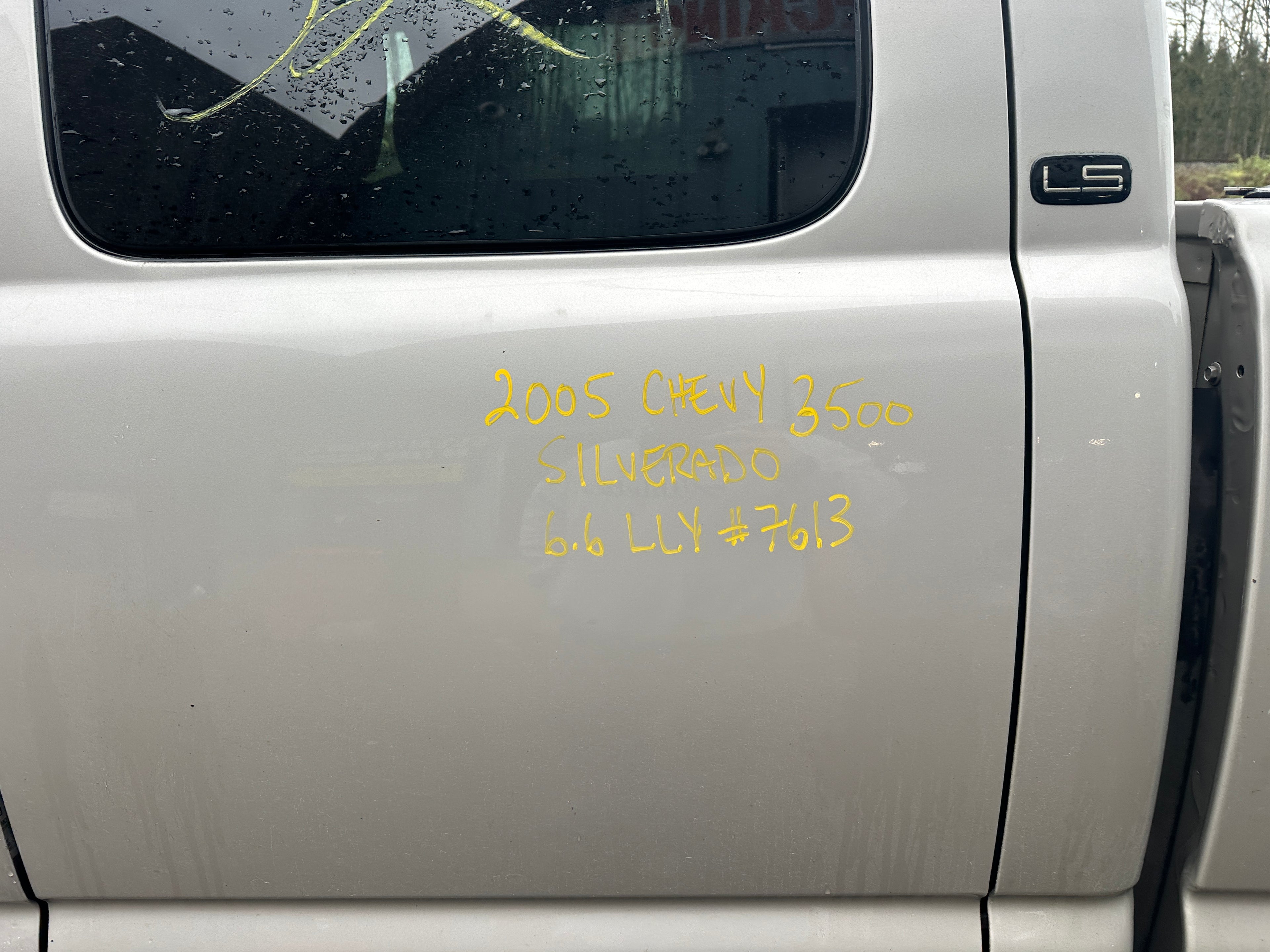 2005 Chevrolet Silverado 3500 6.6L LLY – C2515