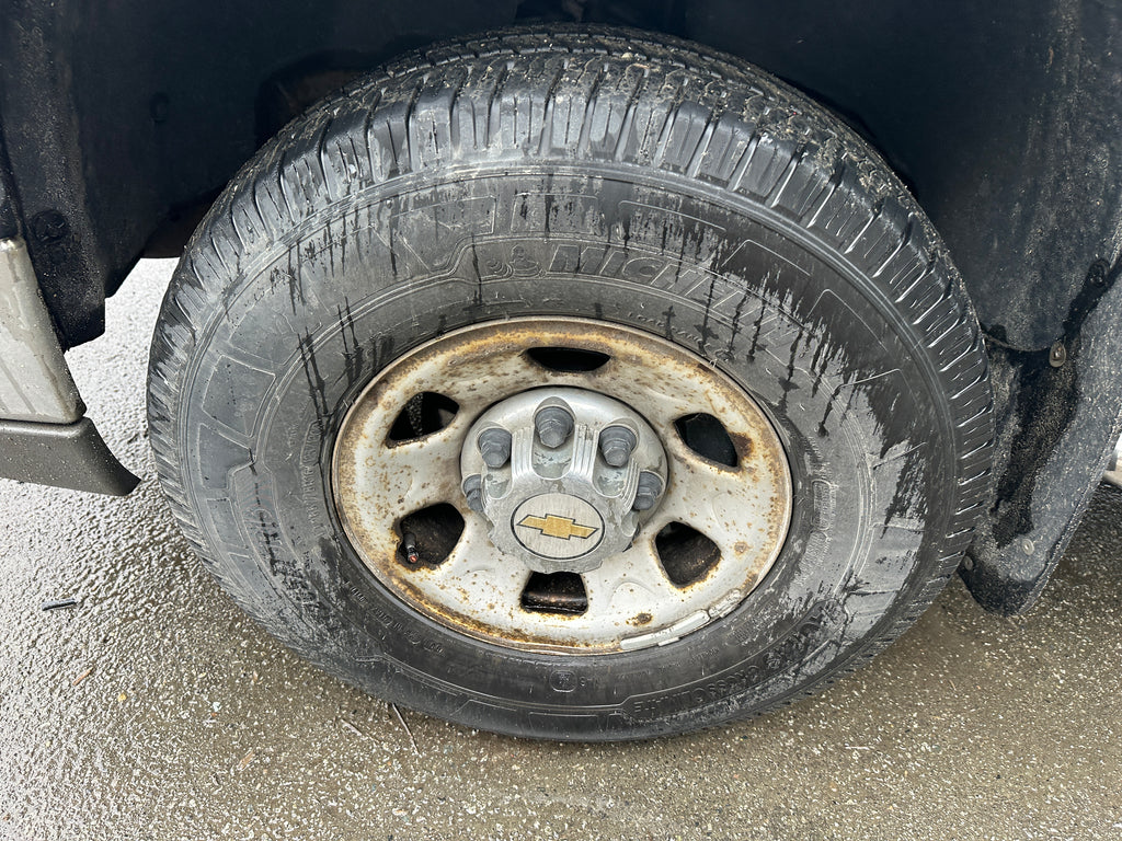 2005 Chevrolet Silverado 3500 6.6L LLY – C2515