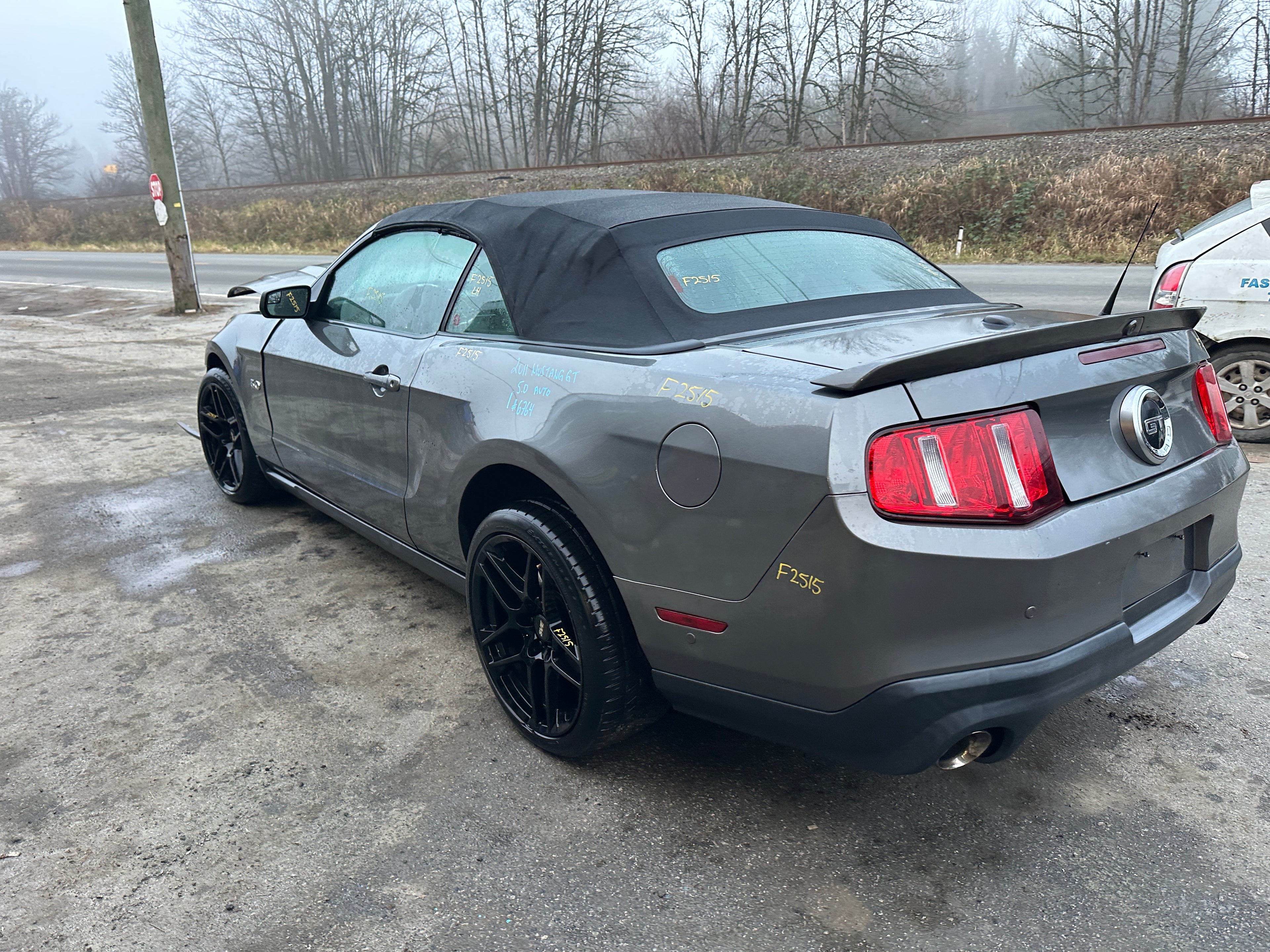 2011 Ford Mustang GT 5.0 – F2515