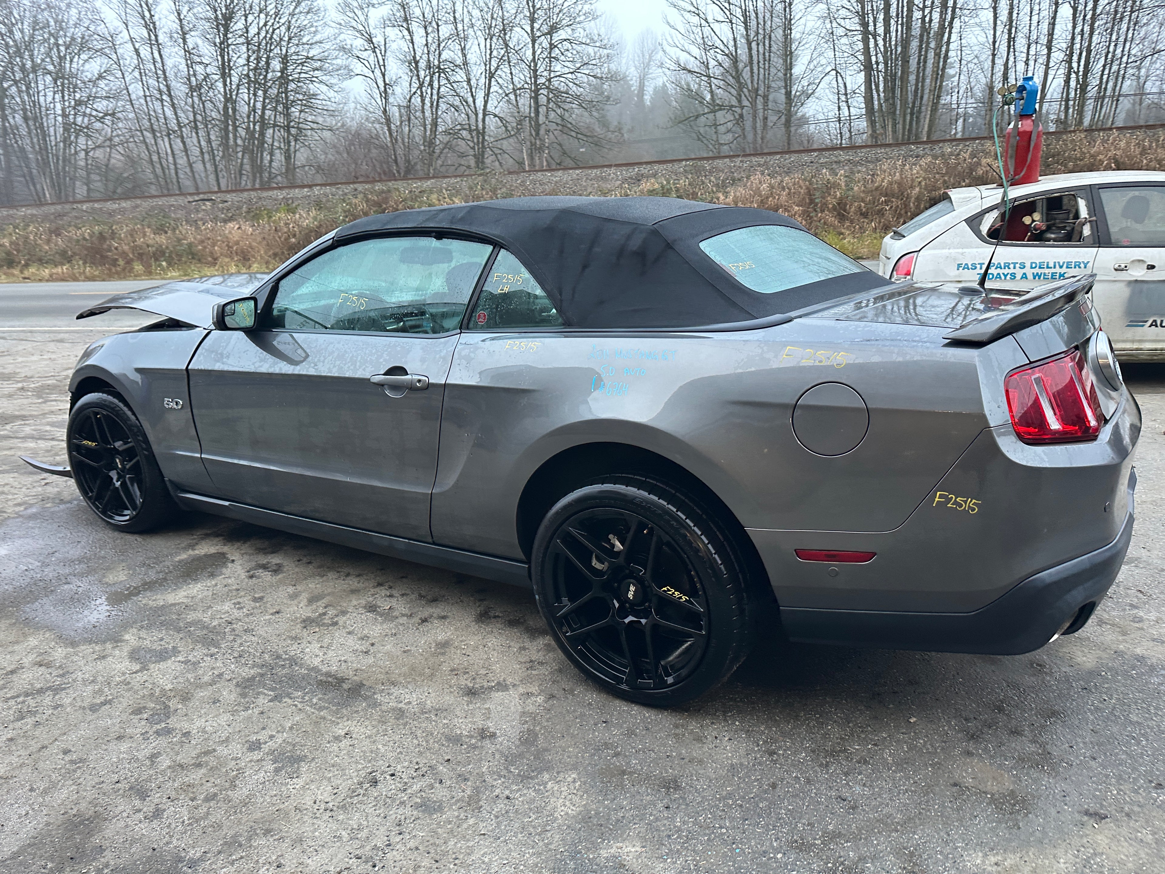 2011 Ford Mustang GT 5.0 – F2515