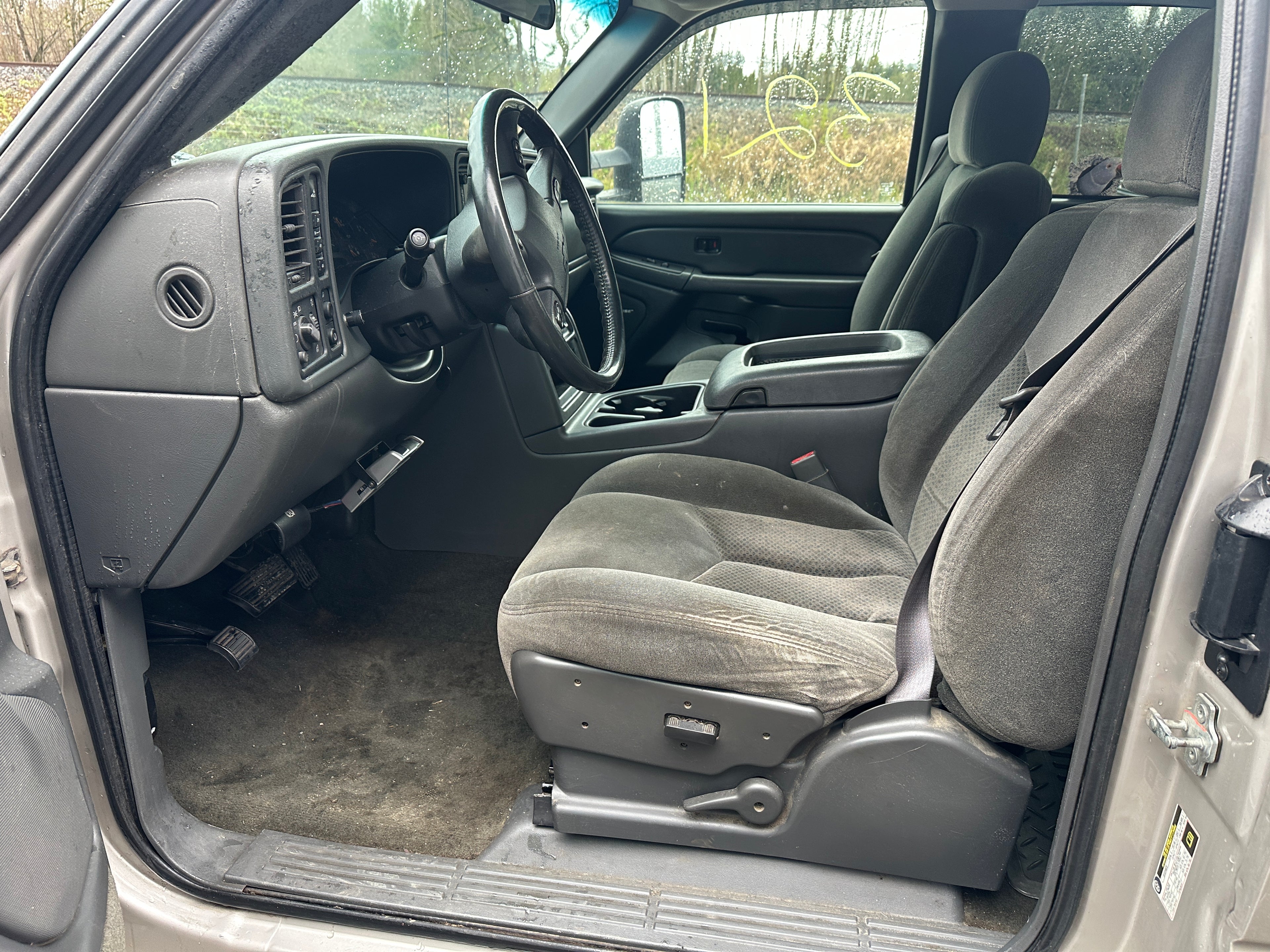 2005 Chevrolet Silverado 3500 6.6L LLY – C2515