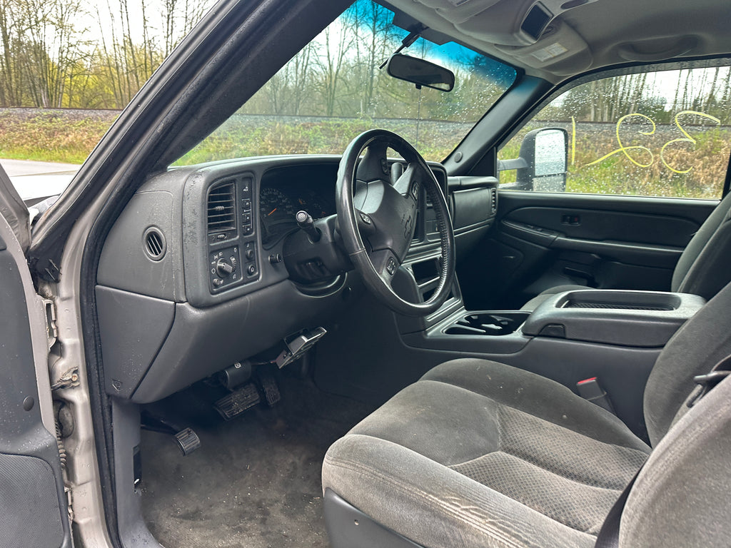2005 Chevrolet Silverado 3500 6.6L LLY – C2515