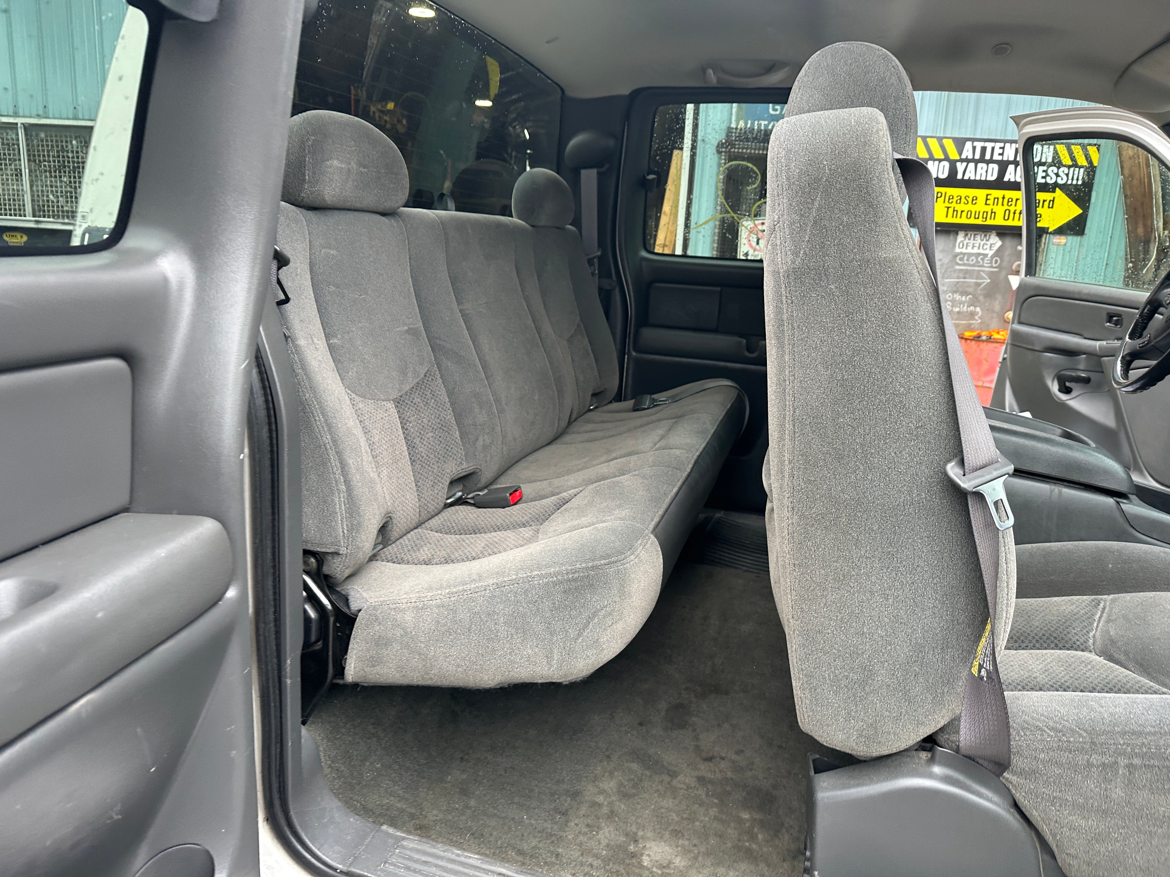 2005 Chevrolet Silverado 3500 6.6L LLY – C2515